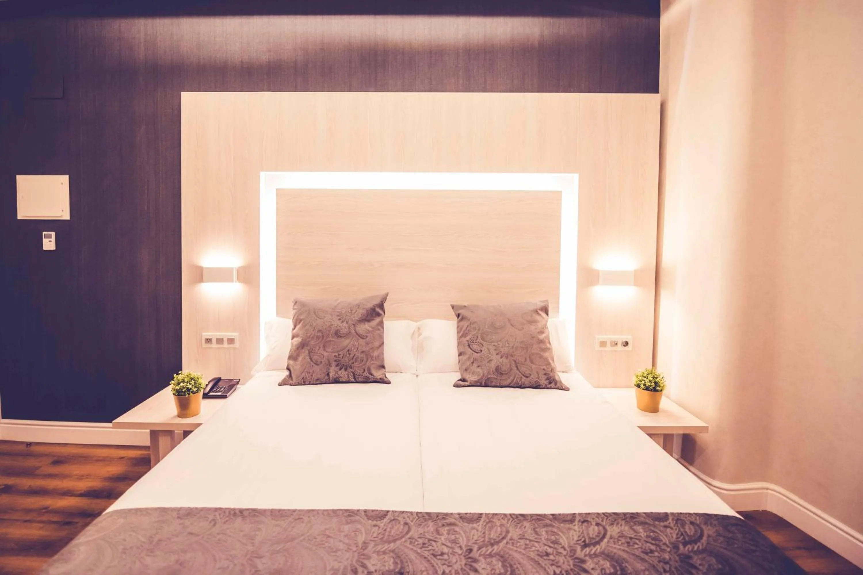 Decorative detail, Bed in Hostal Lisboa