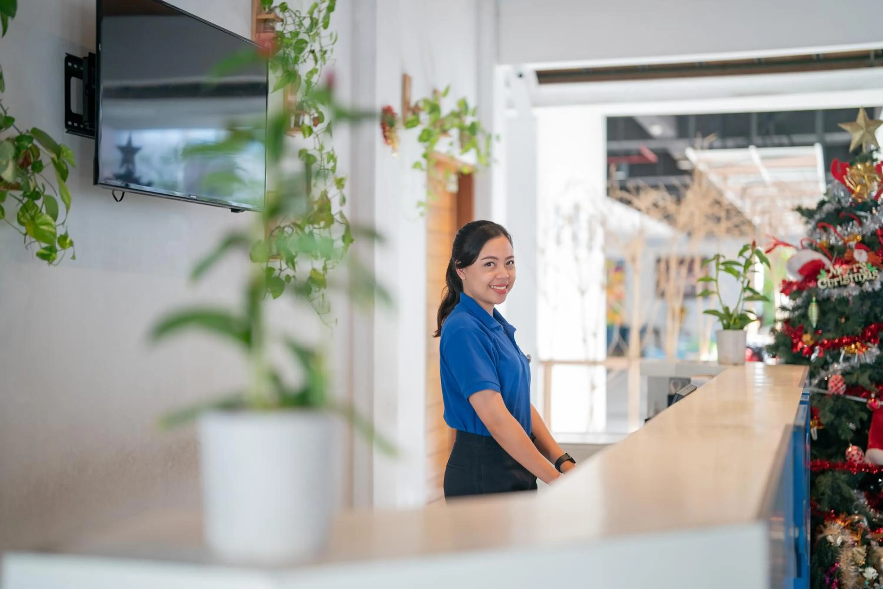 Lobby or reception, Staff in SOL by Meliá Kuta Bali