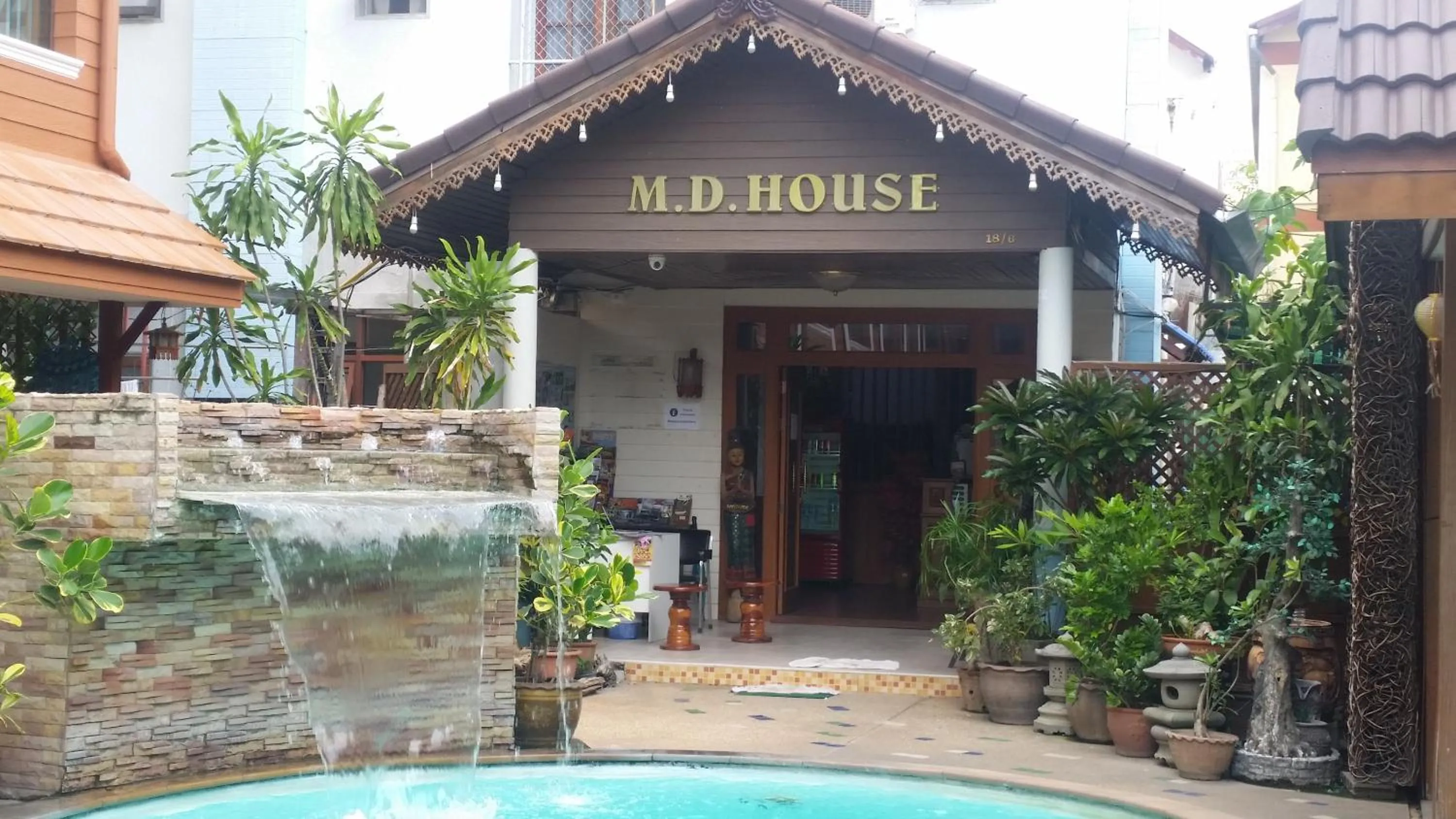 Property logo or sign in MD House