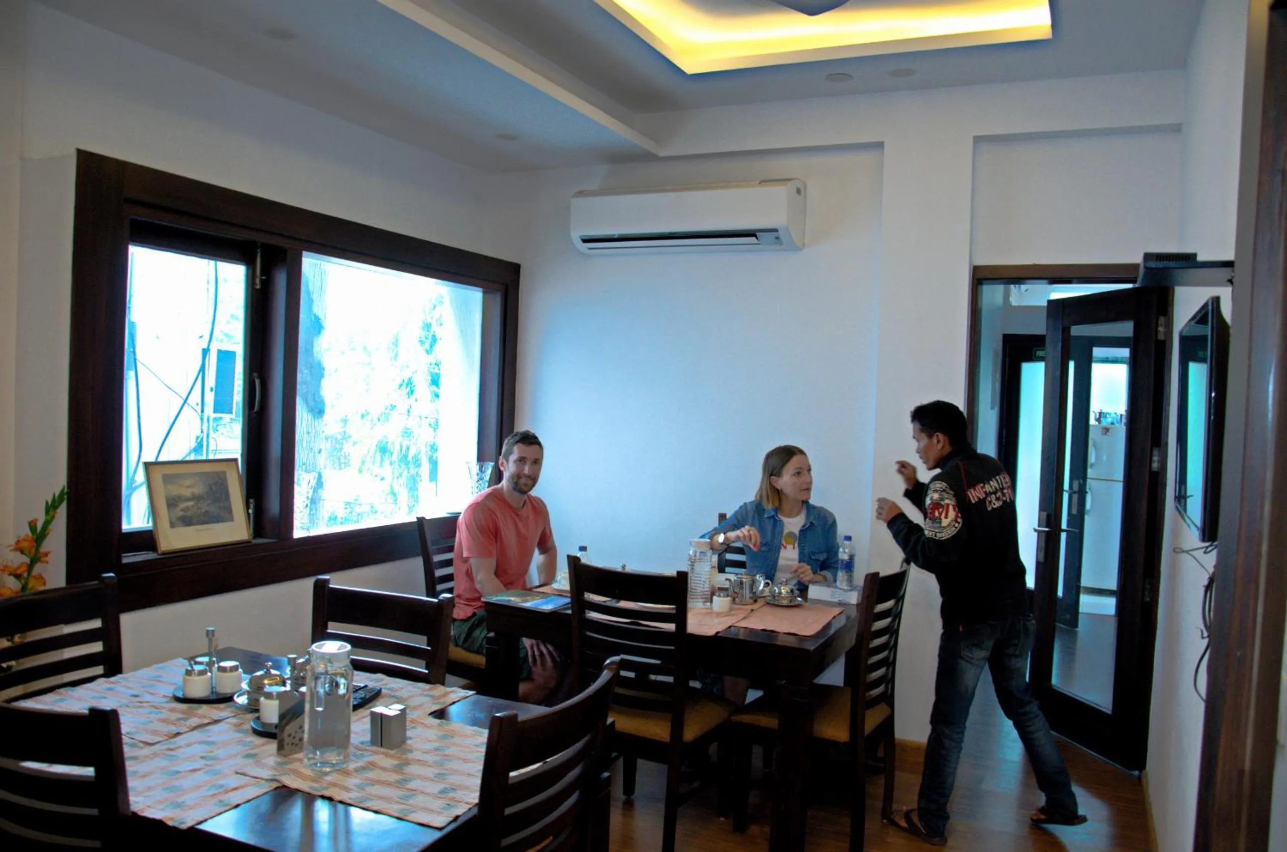 Restaurant/places to eat in Orania B & B by Atsar