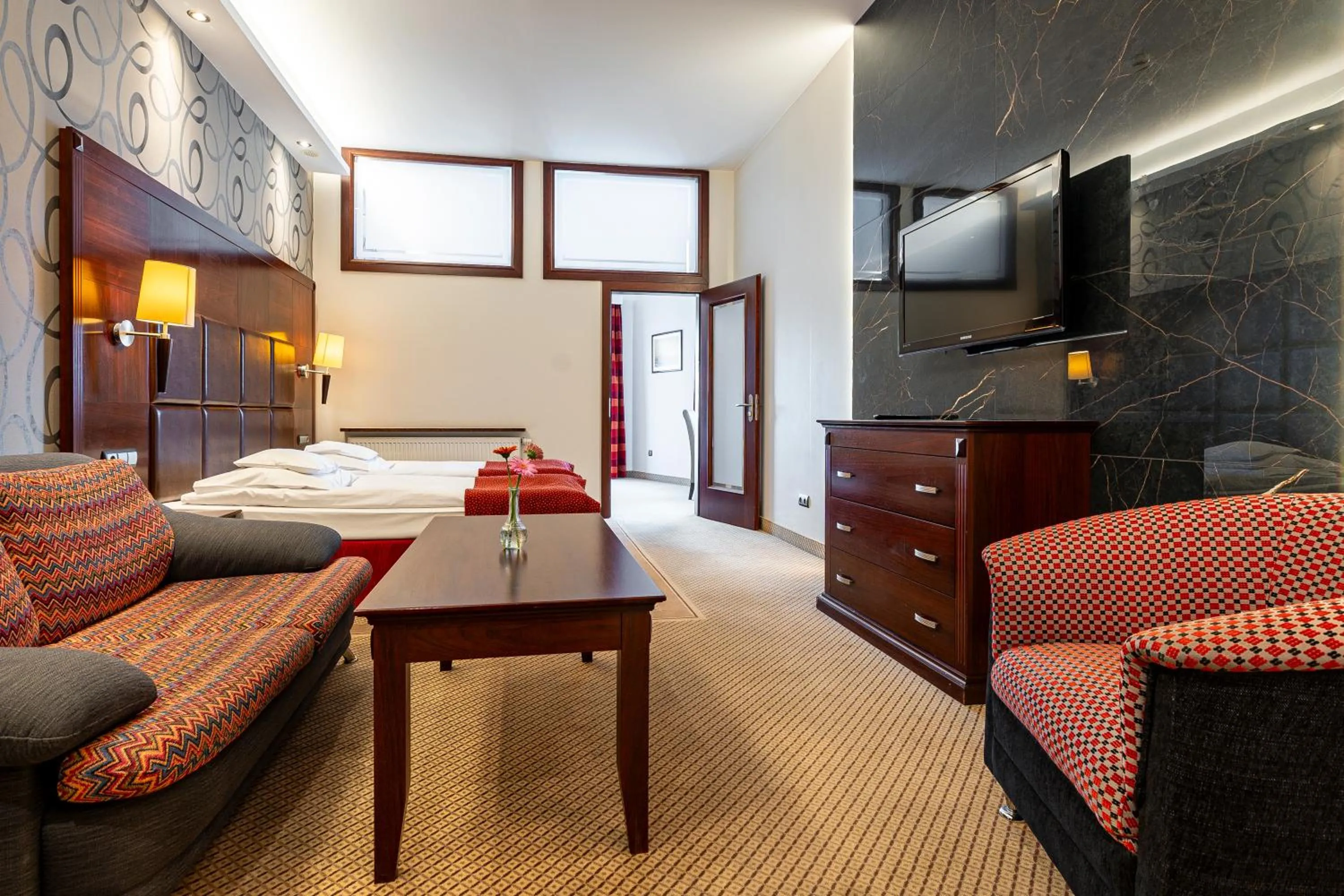 Living room, Bed in Hotel Galicja Superior Wellness & Spa