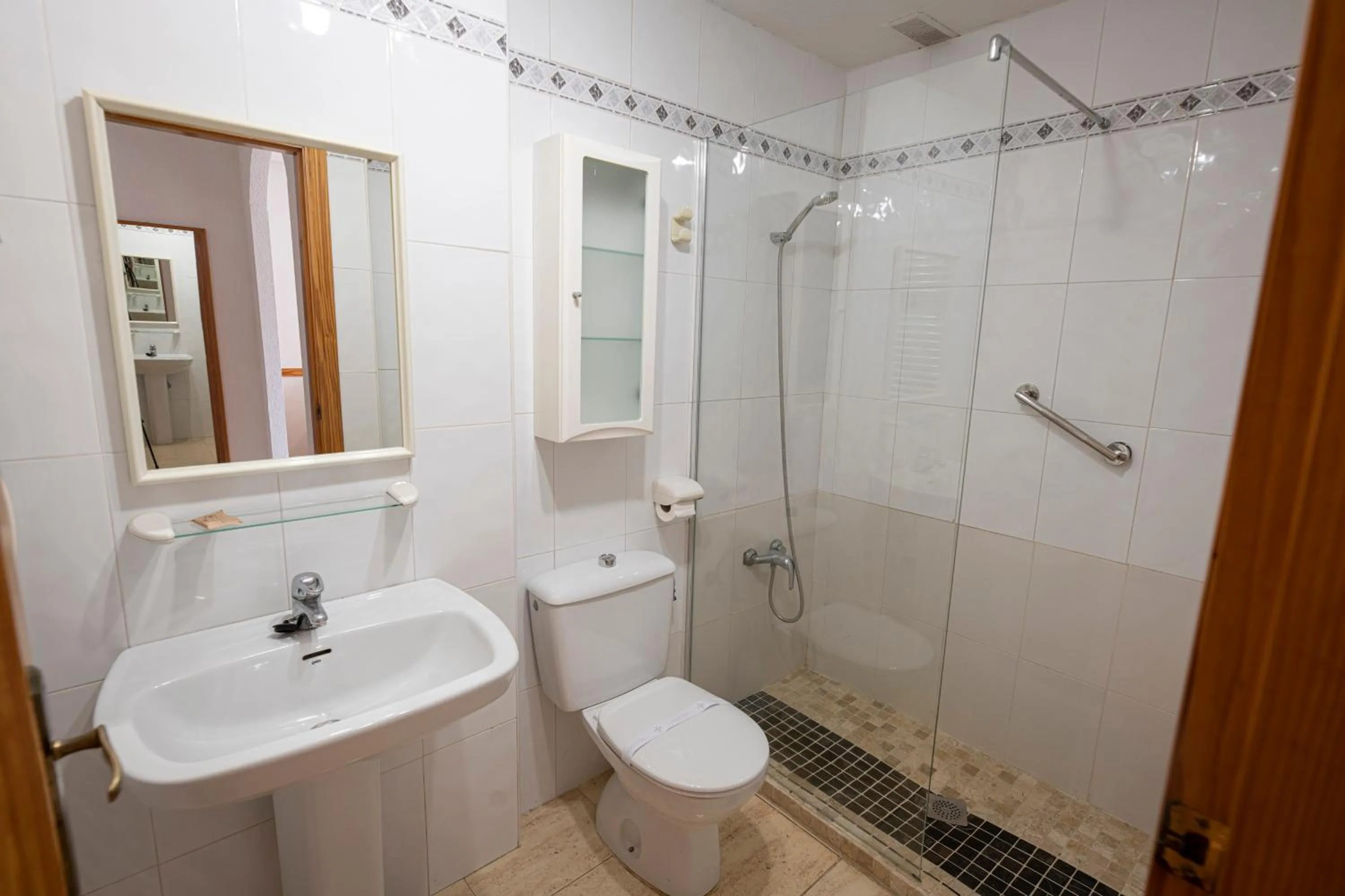 Bathroom in Destinos De Sol Los Alcazares - Montepío Minería