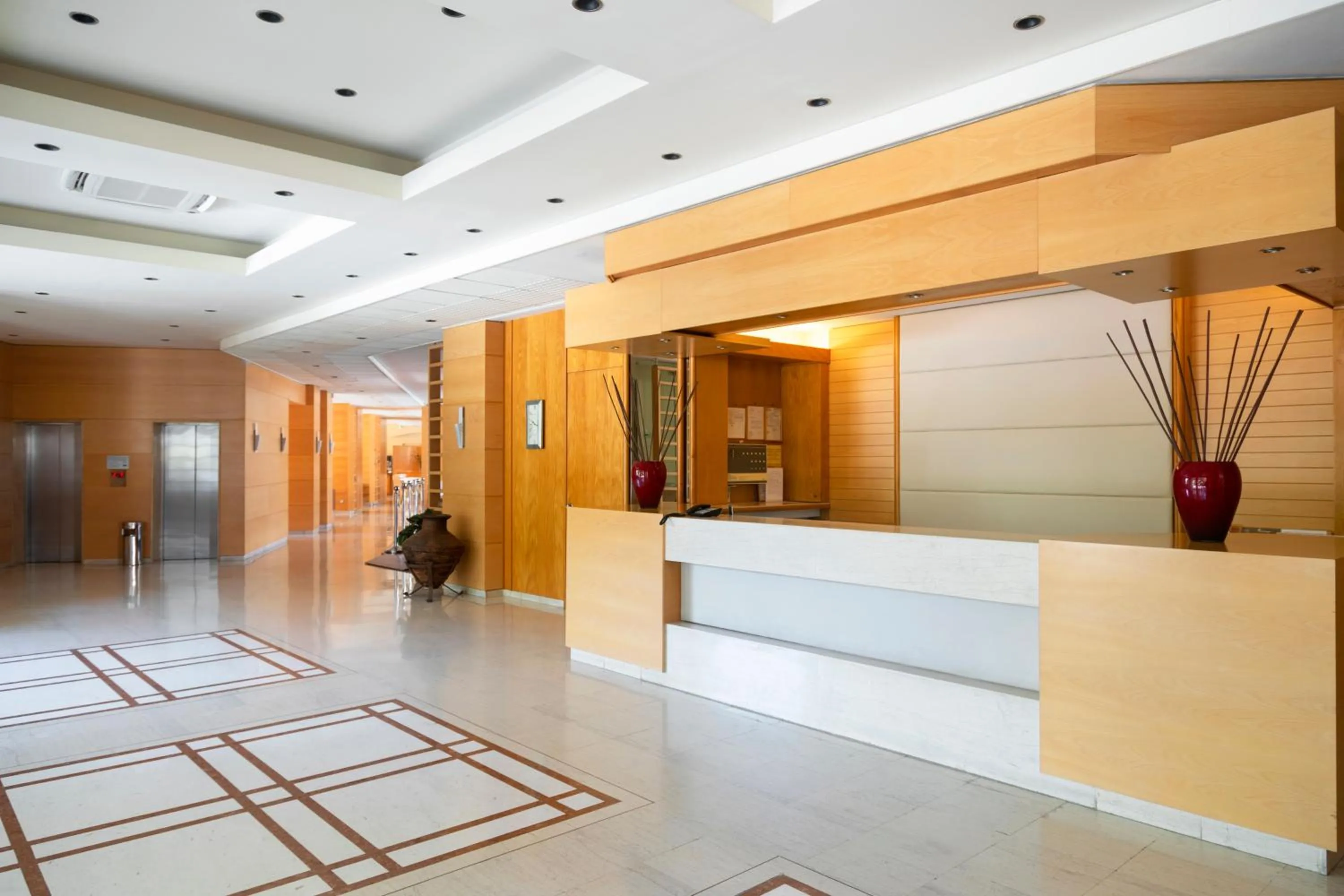 On-site shops in Athineon Hotel