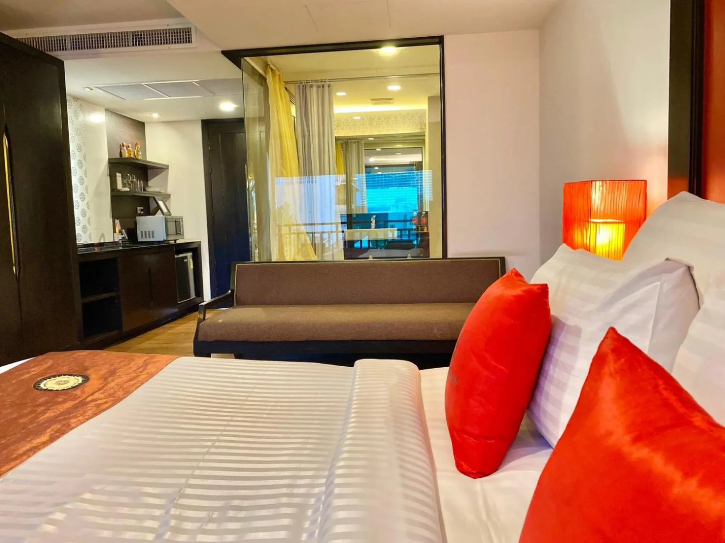 Toilet, Bed in Royal Thai Pavilion Jomtien Hotel