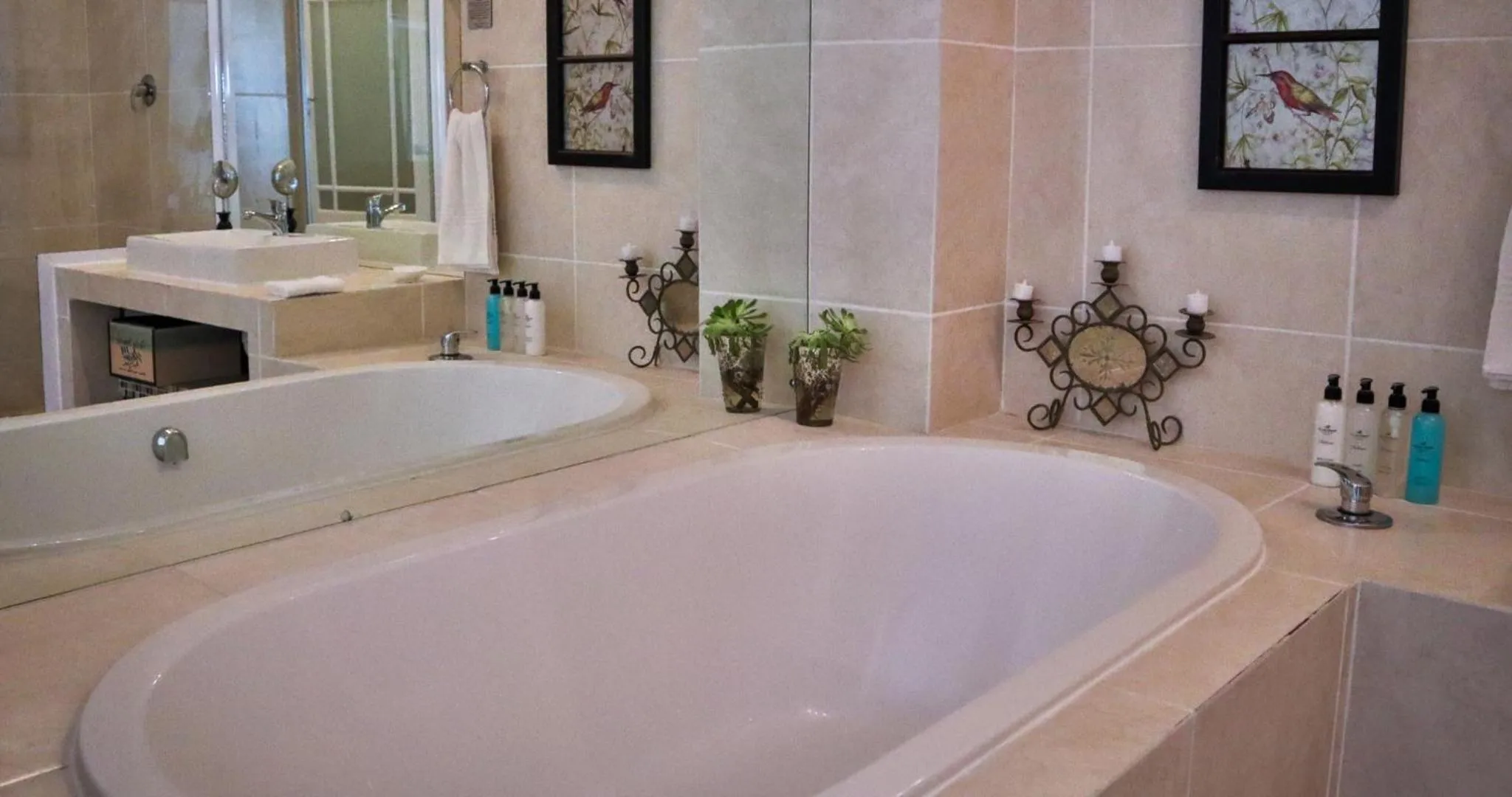 Bathroom in On the Beach Guesthouse Jeffreys Bay