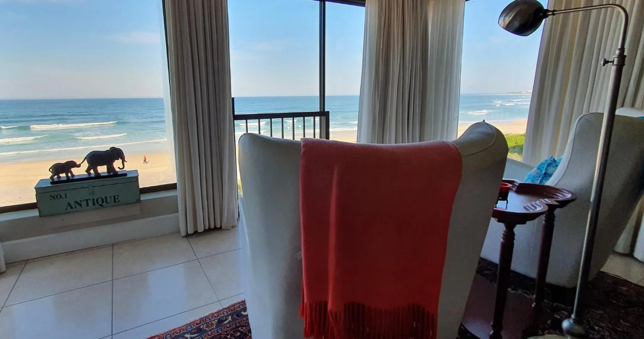 Decorative detail in On the Beach Guesthouse Jeffreys Bay