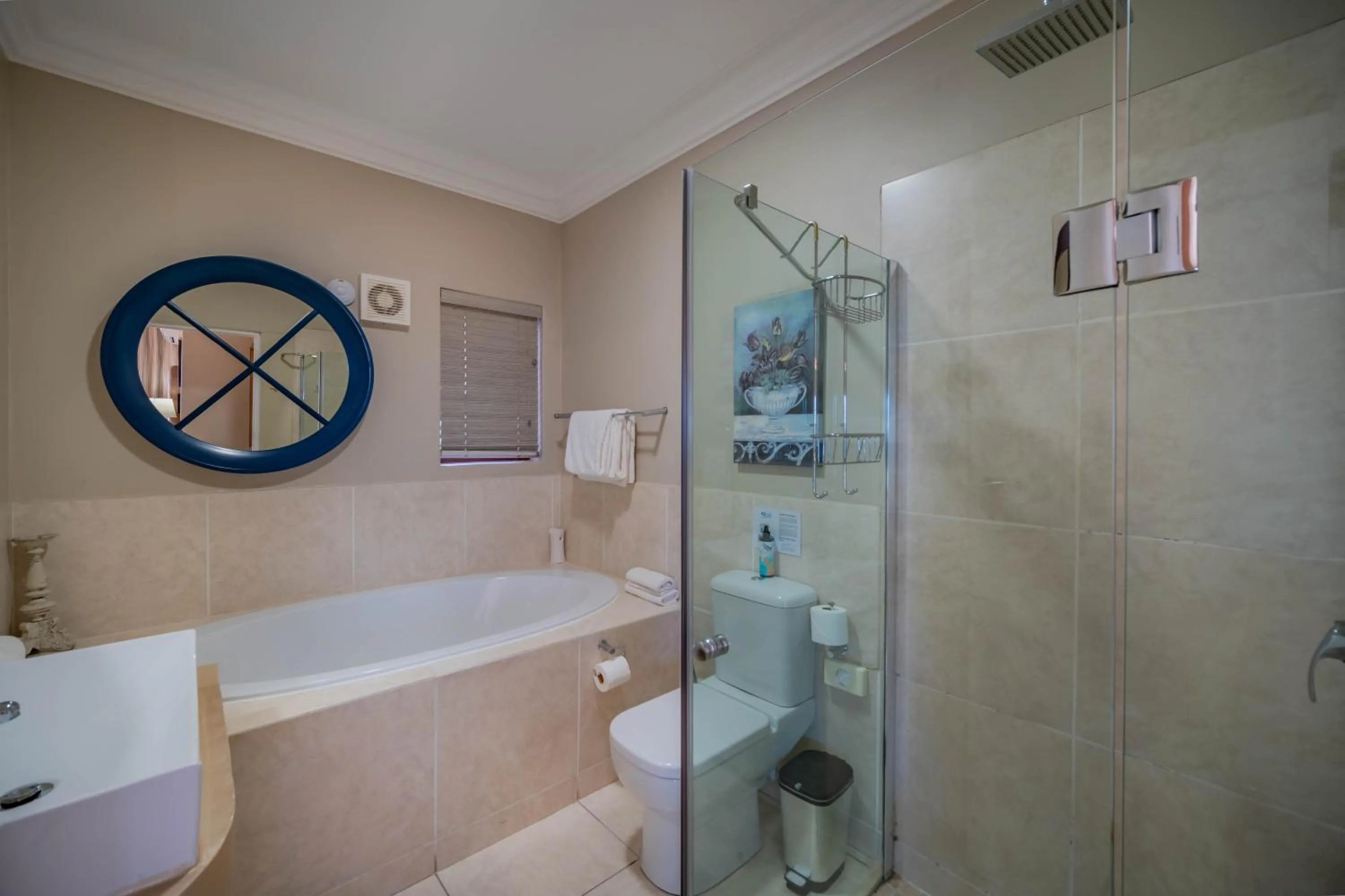 Bathroom in On the Beach Guesthouse Jeffreys Bay