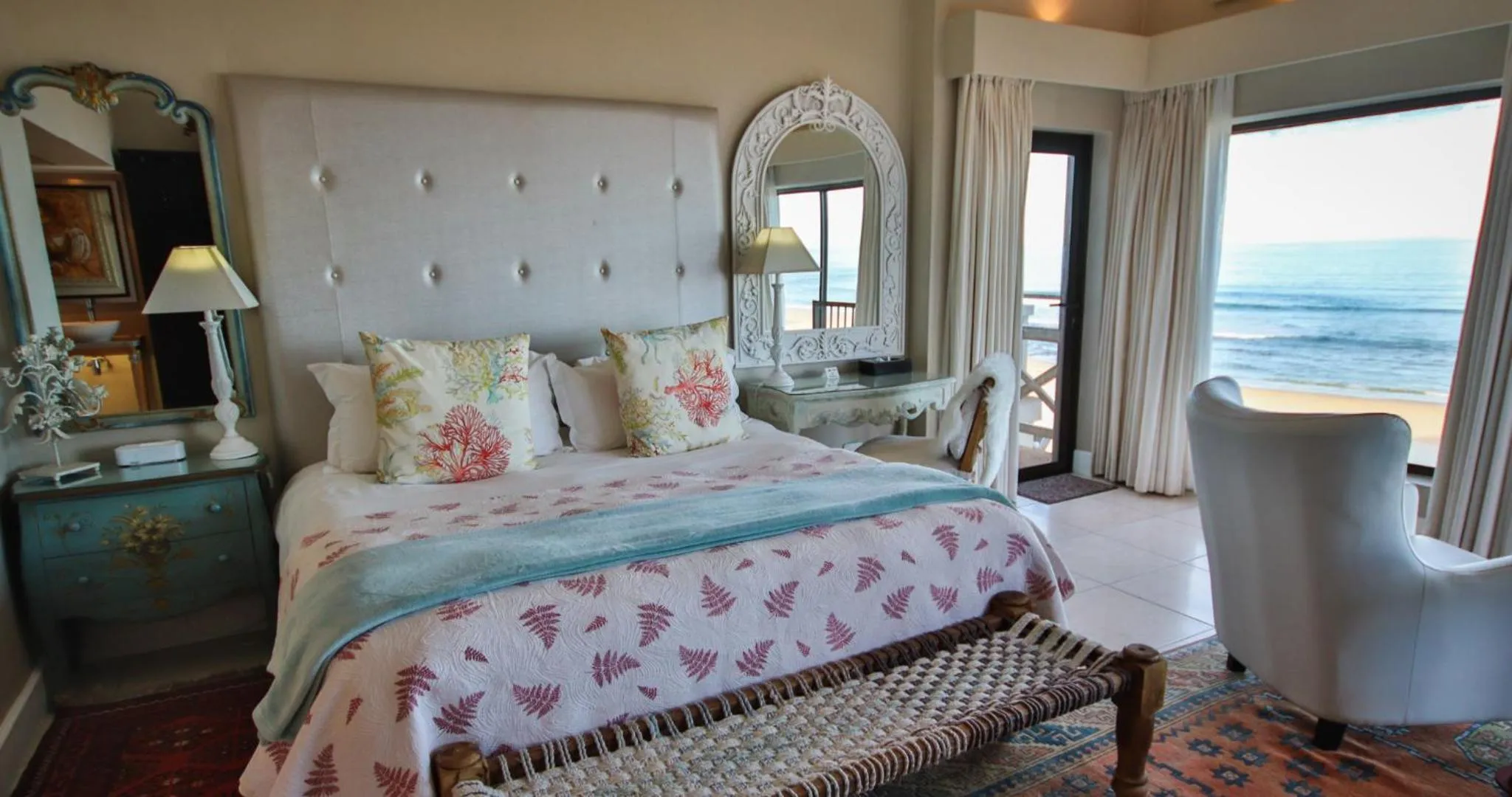 Shower, Bed in On the Beach Guesthouse Jeffreys Bay