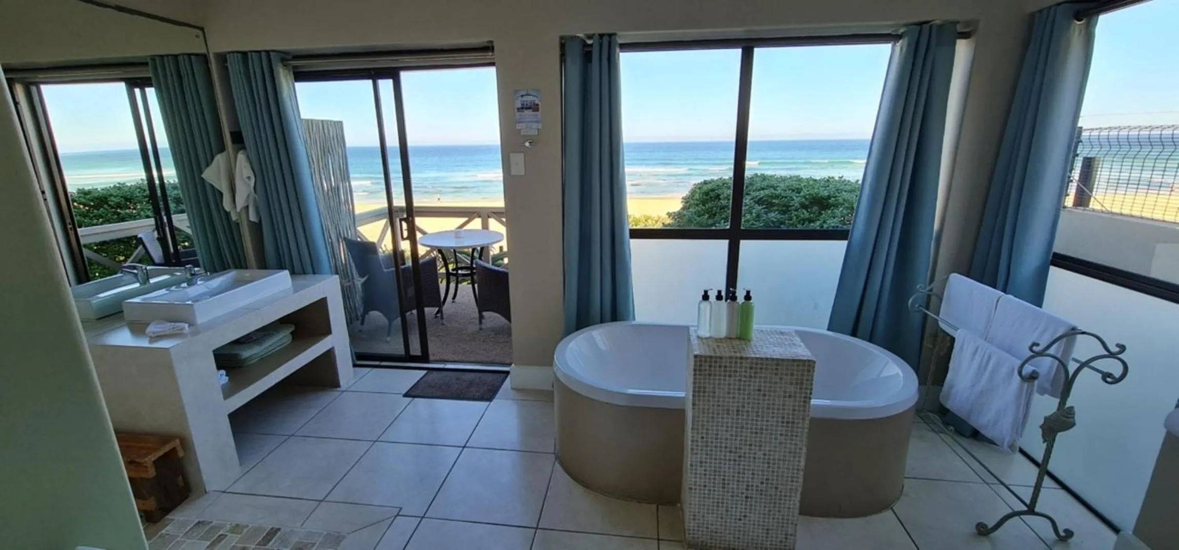 Bathroom in On the Beach Guesthouse Jeffreys Bay
