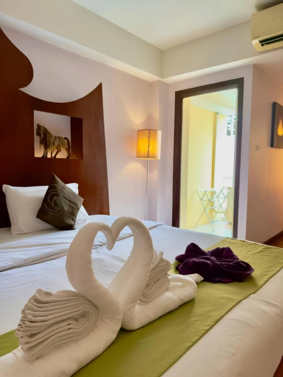 View (from property/room), Bed in Golden Sea Pattaya - SHA Extra Plus