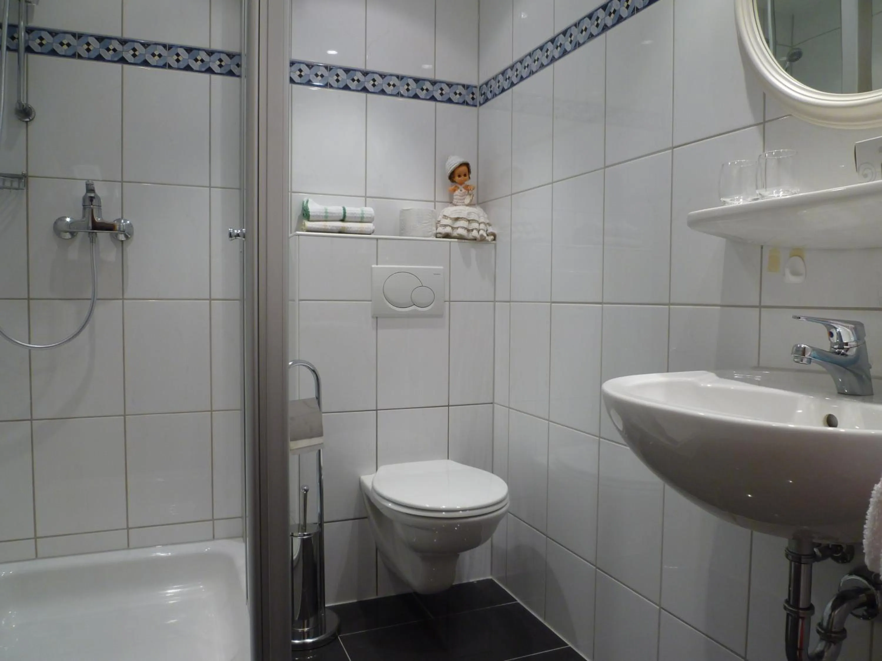 Bathroom in Apartment Happy Mosel