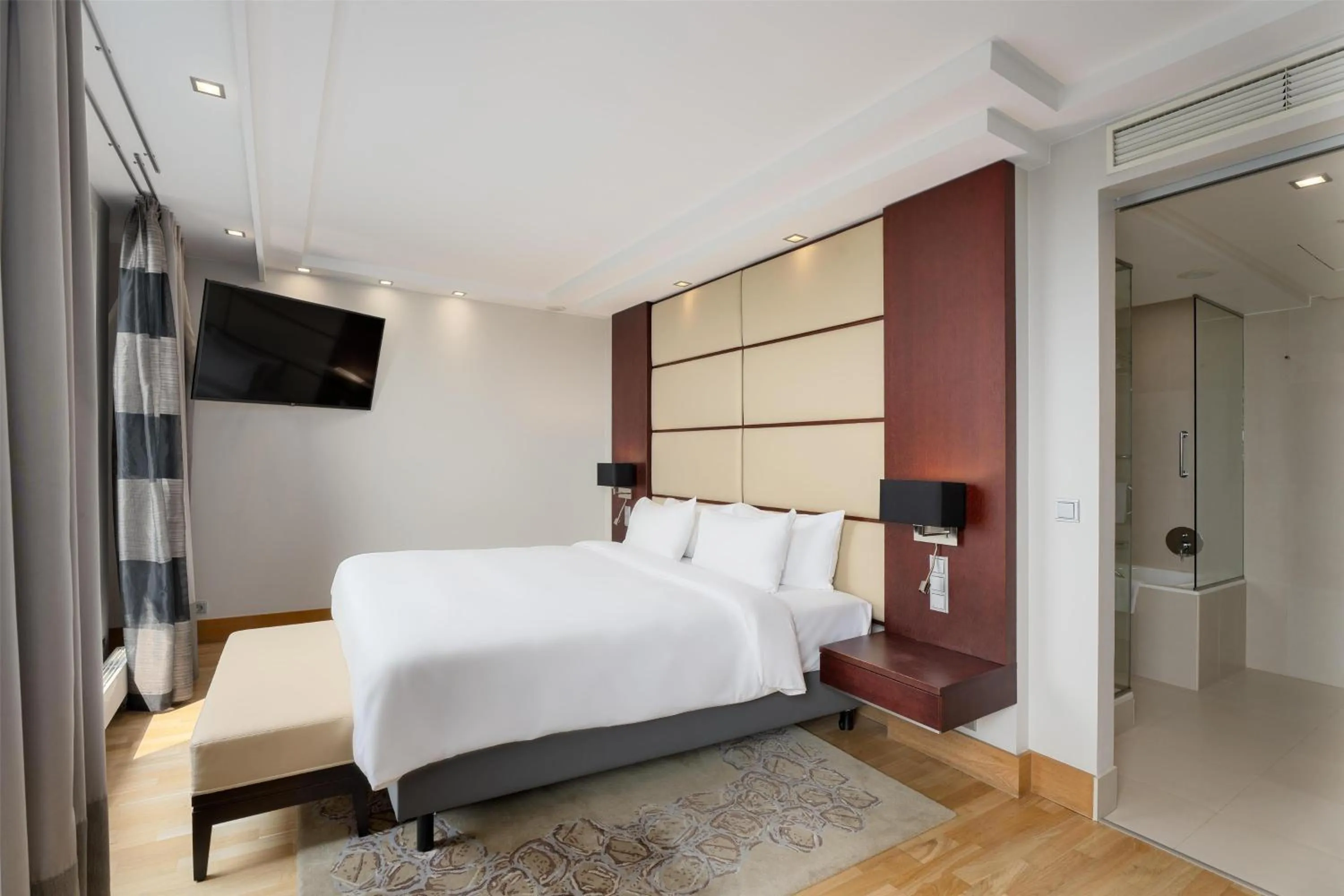 Photo of the whole room, Bed in Radisson Blu Elizabete Hotel, Riga