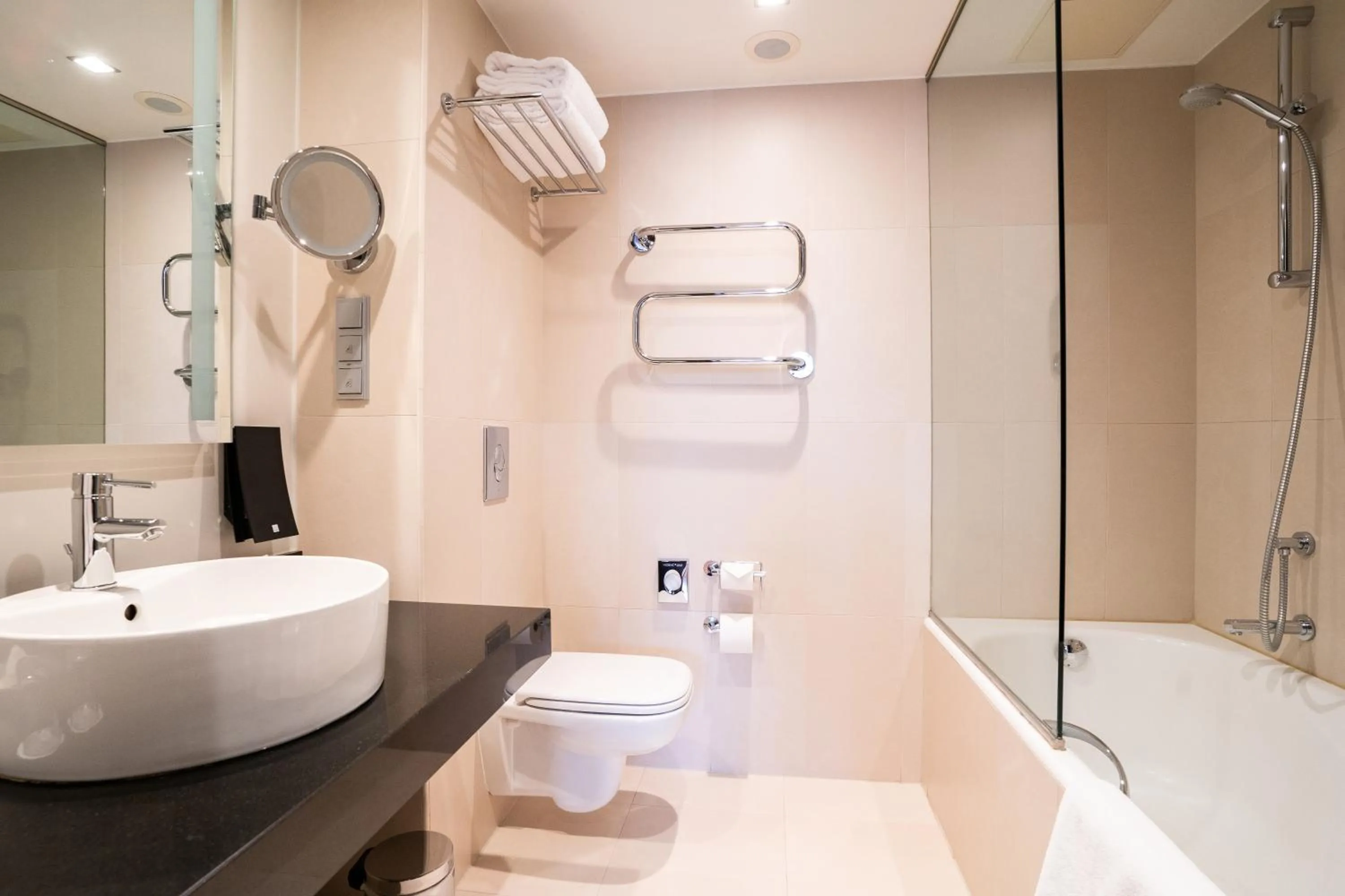 Shower in Radisson Blu Elizabete Hotel, Riga