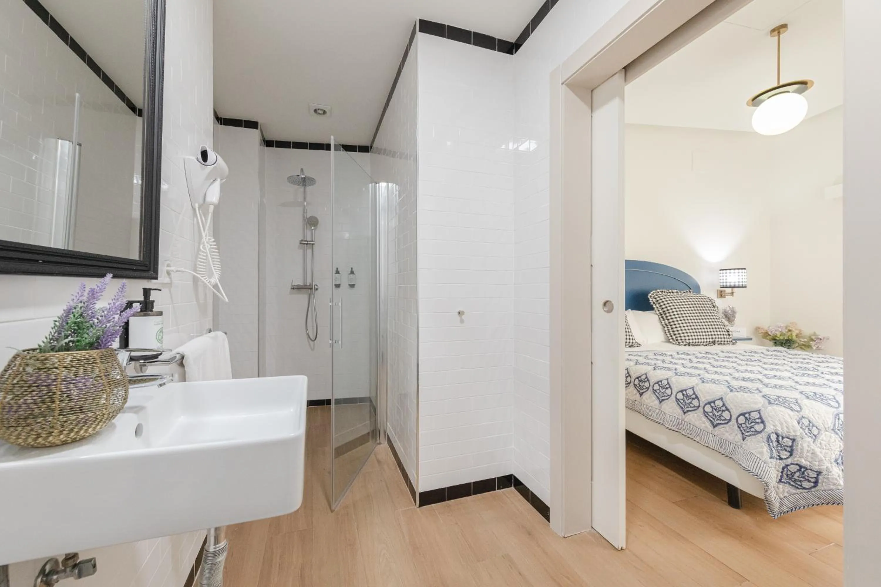 Bathroom, Bed in nüa cicerone