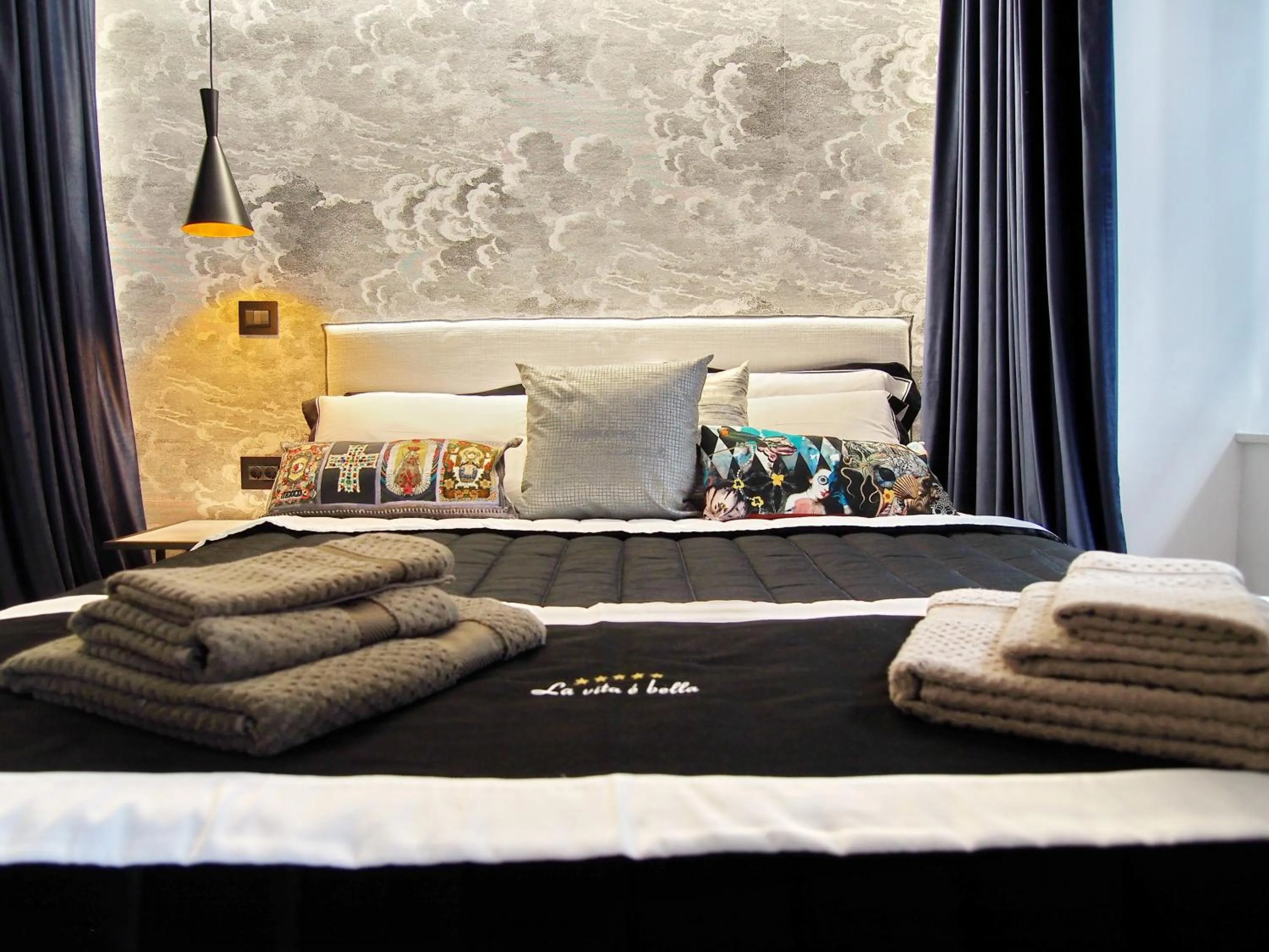 Bed in La Vita e Bella II