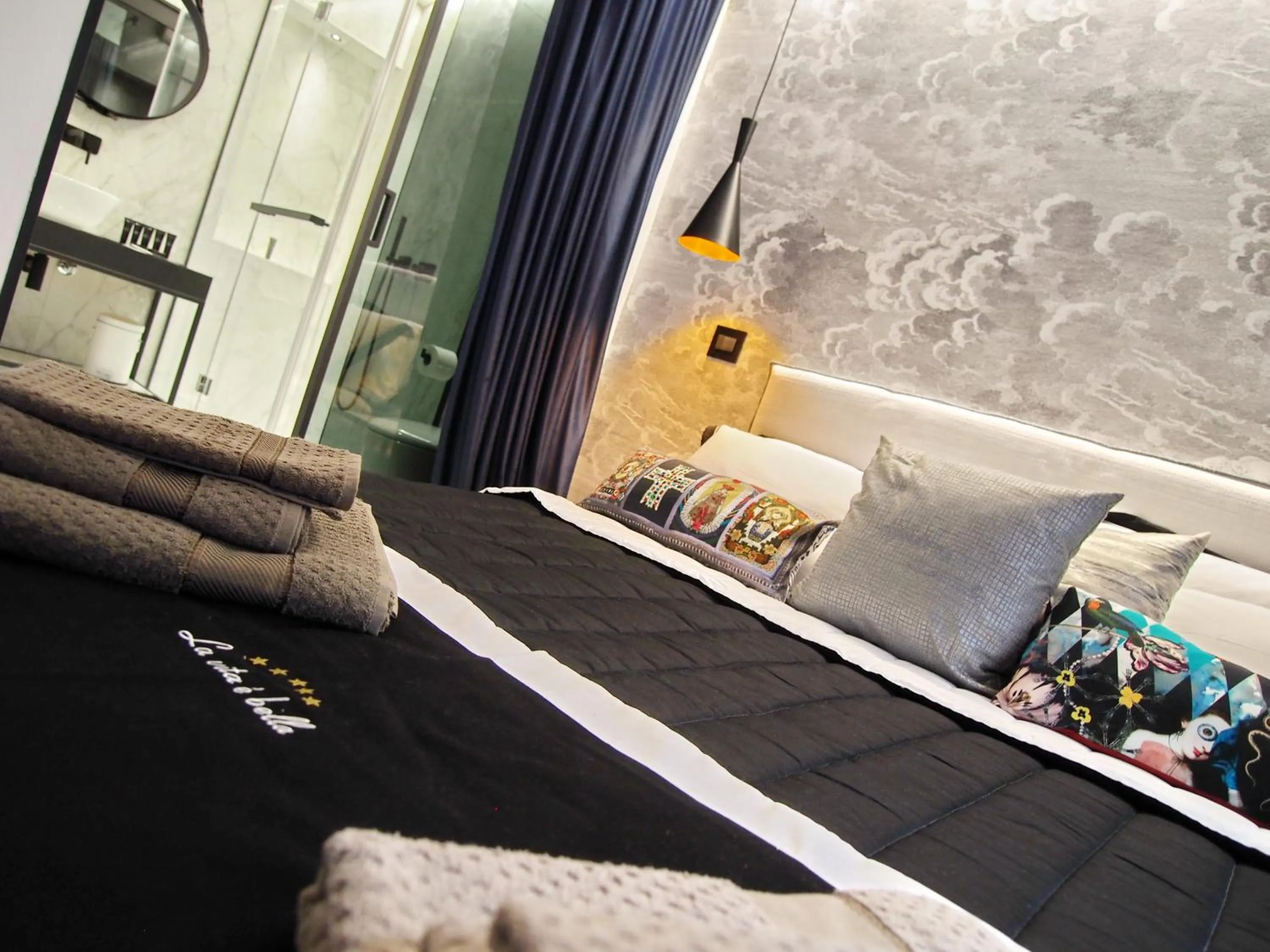 Bed in La Vita e Bella II