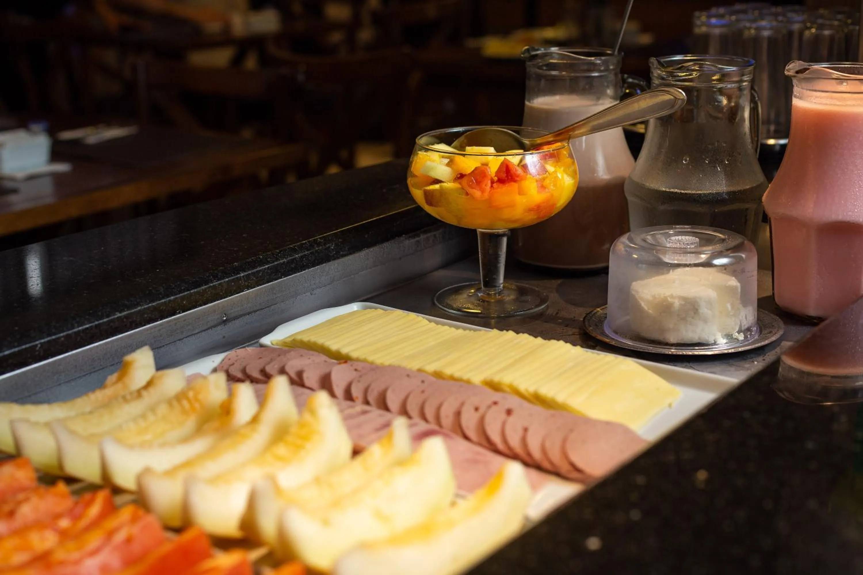 Food and drinks in Hotel Lunes