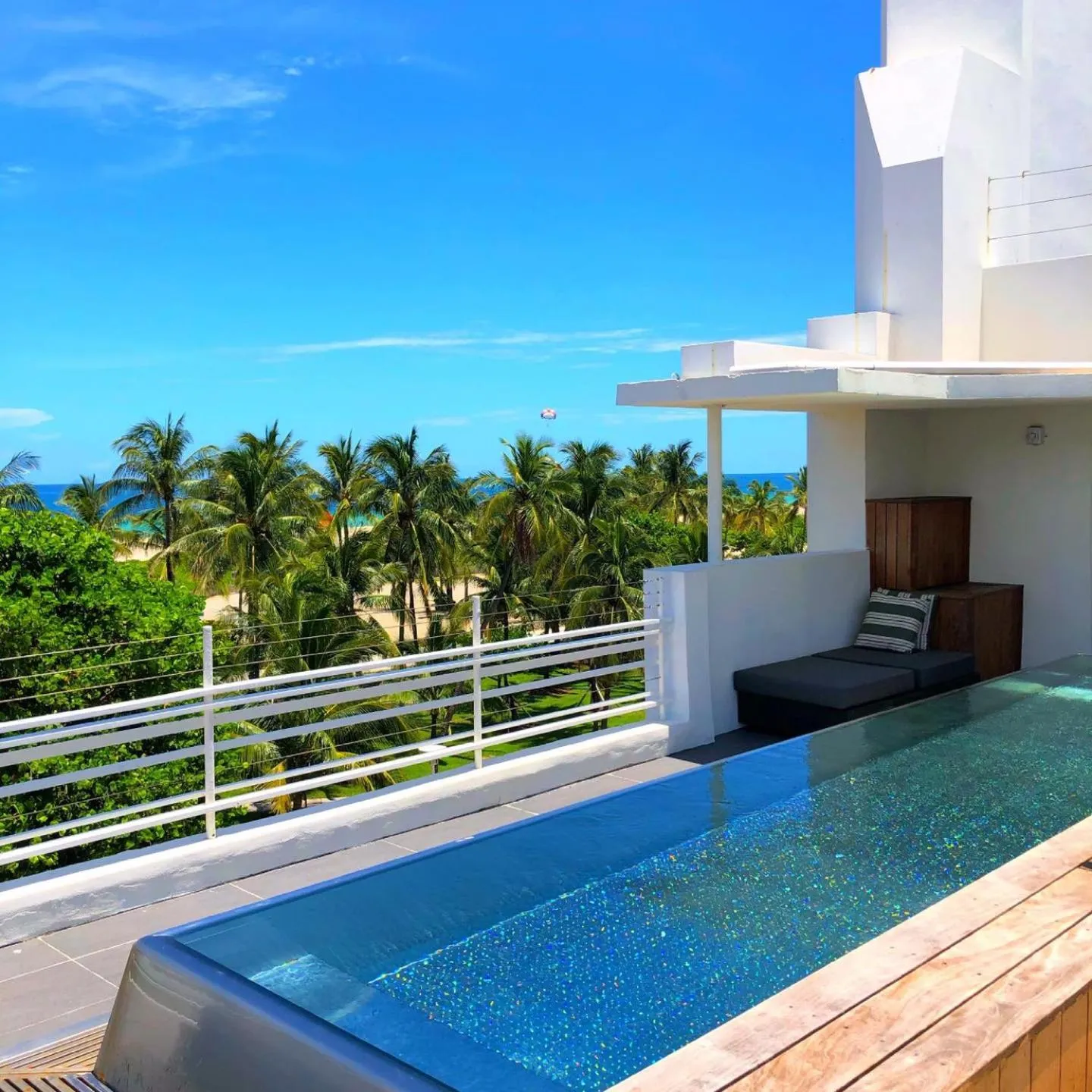 Sea view in Hotel Breakwater South Beach