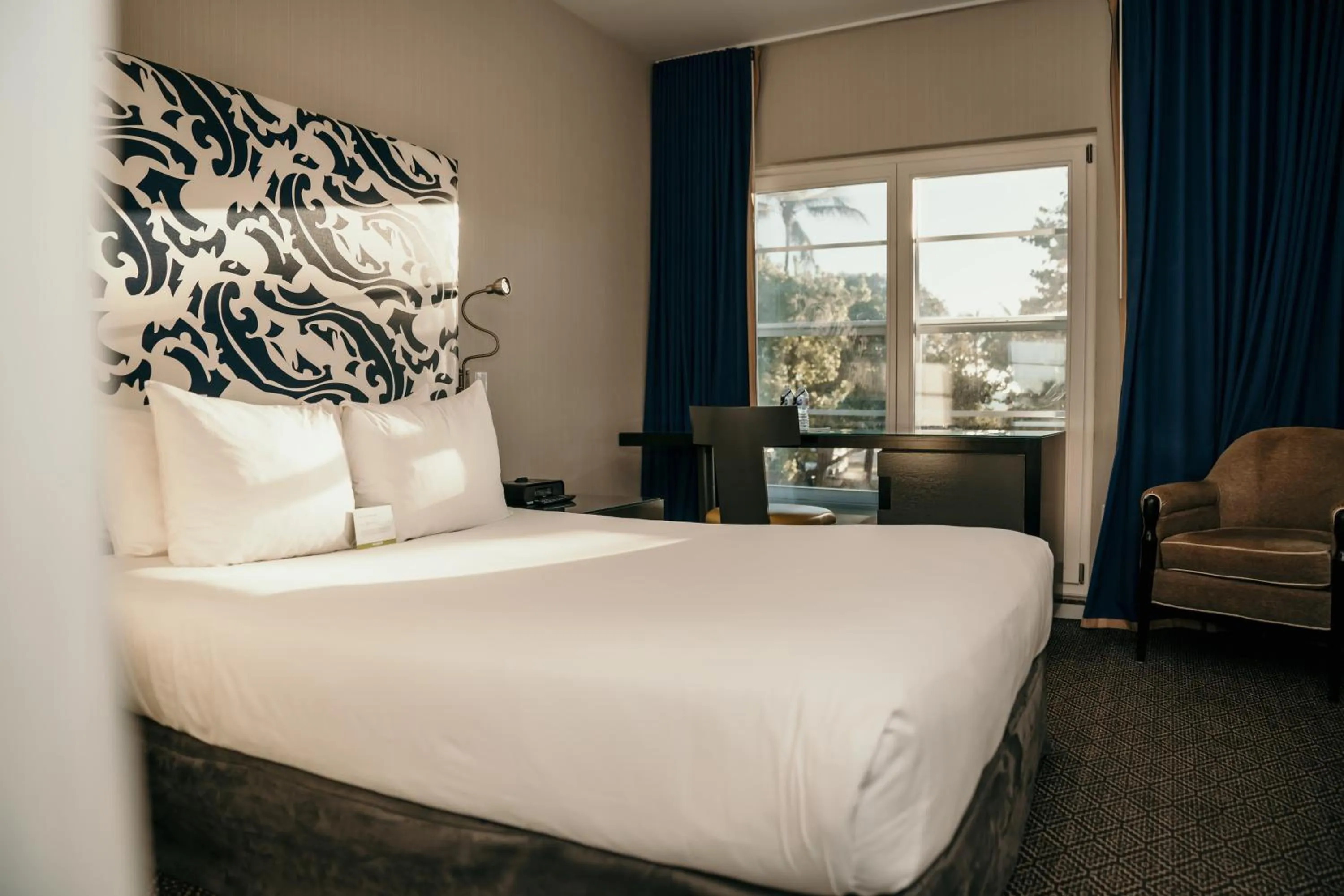 Bed in Hotel Breakwater South Beach