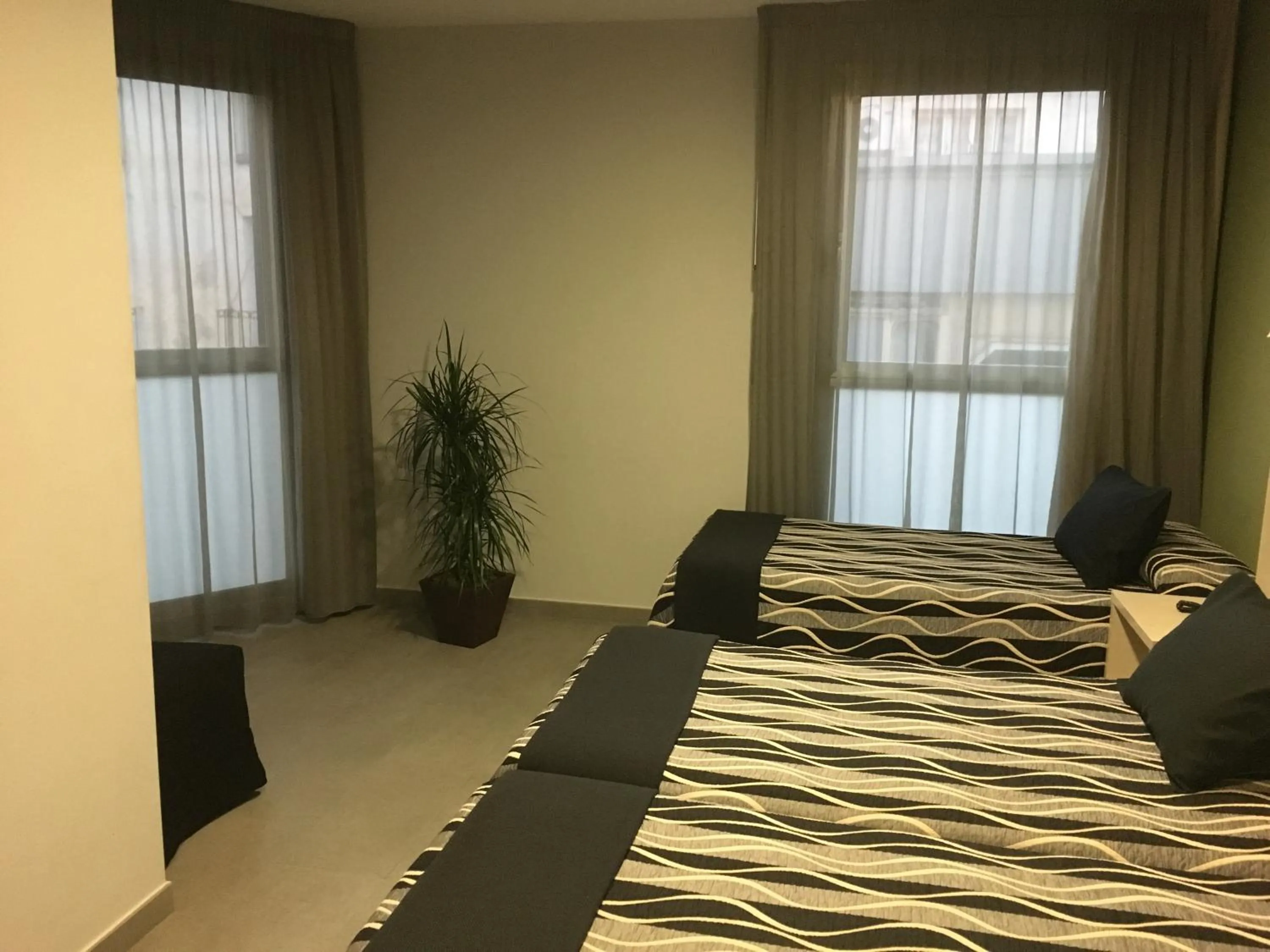 Photo of the whole room in Hotel HM Alfaro