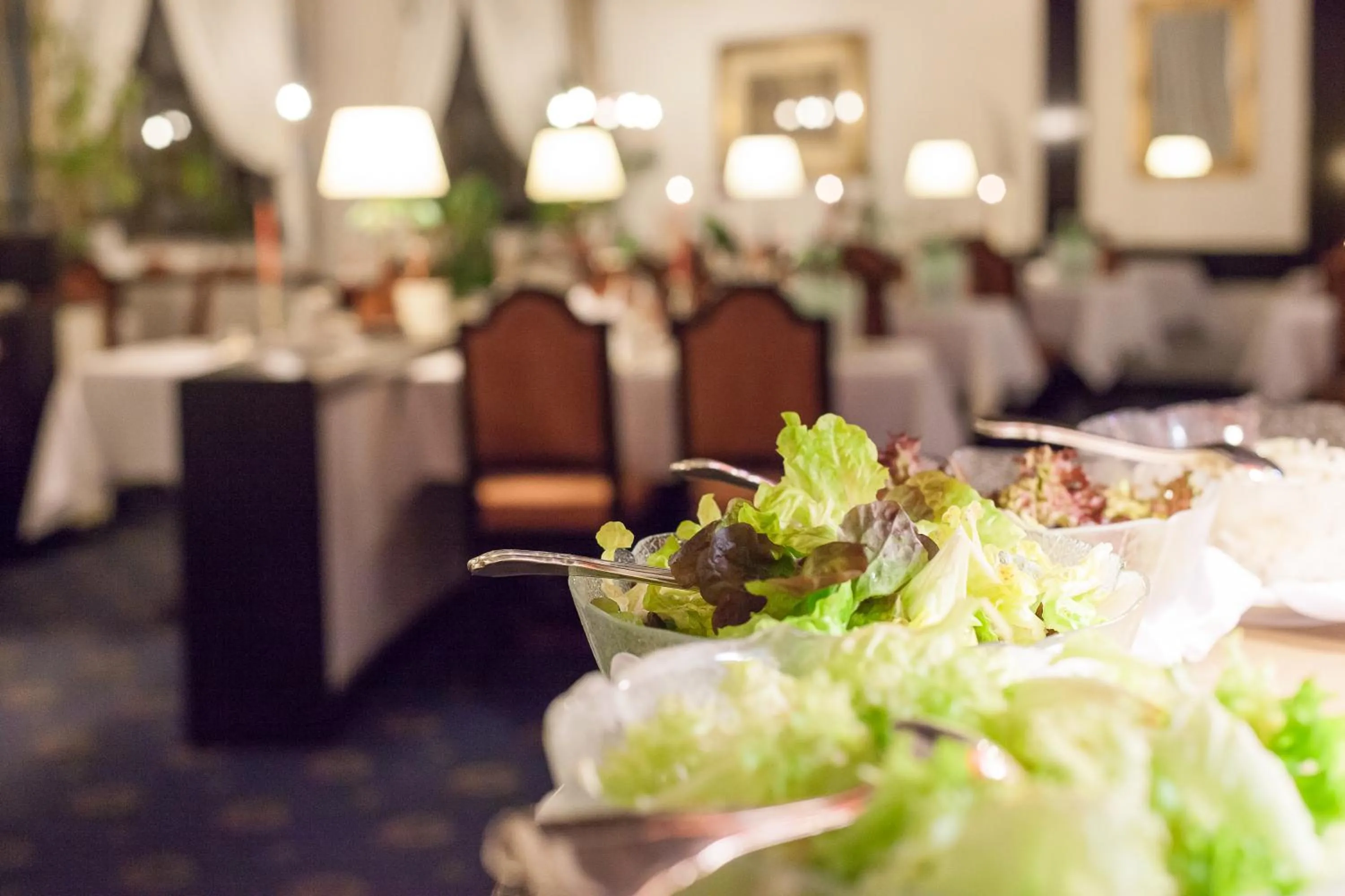 Restaurant/places to eat in Hotel Neue Burg