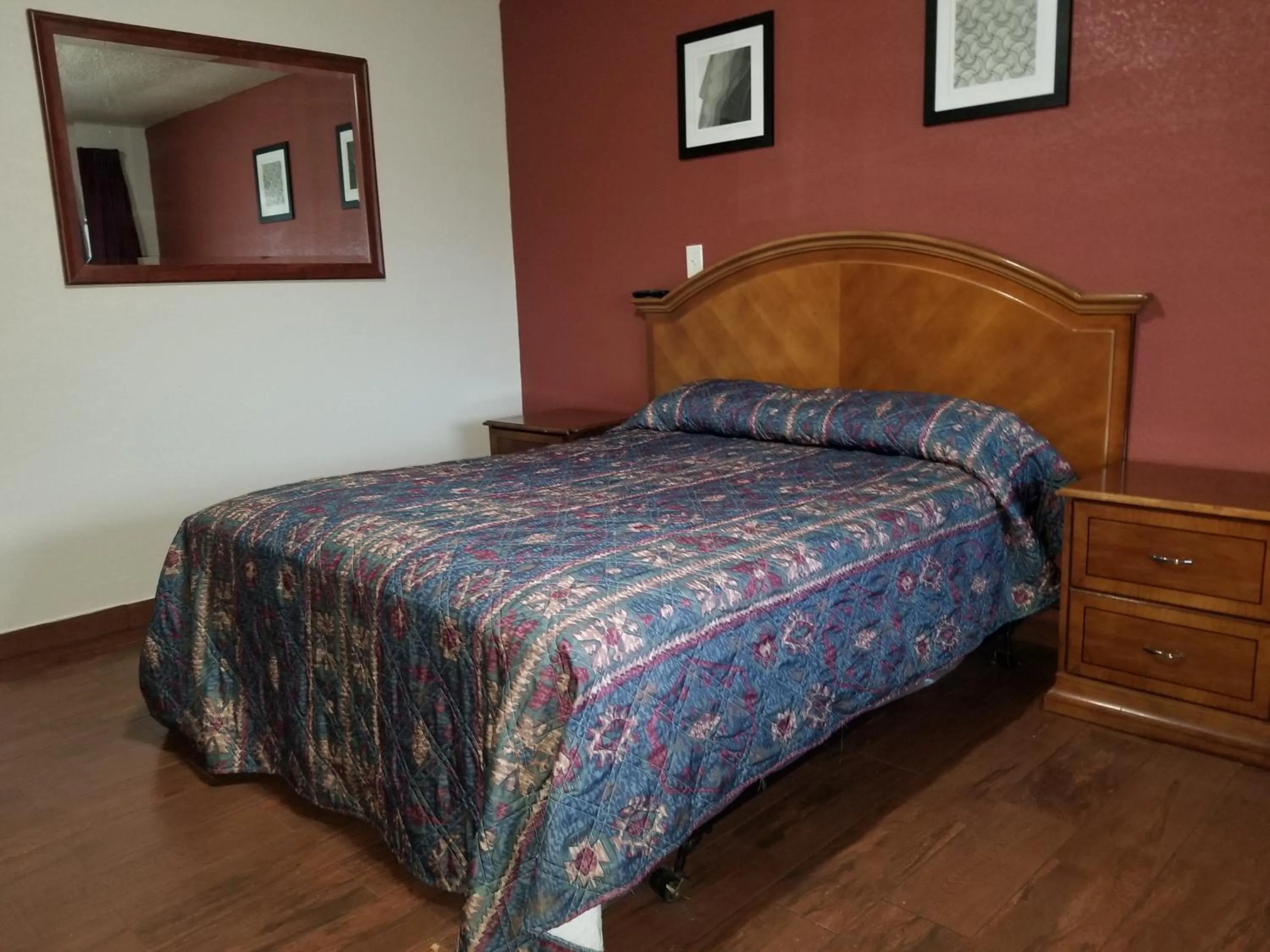 Bed in Buckboard Motel