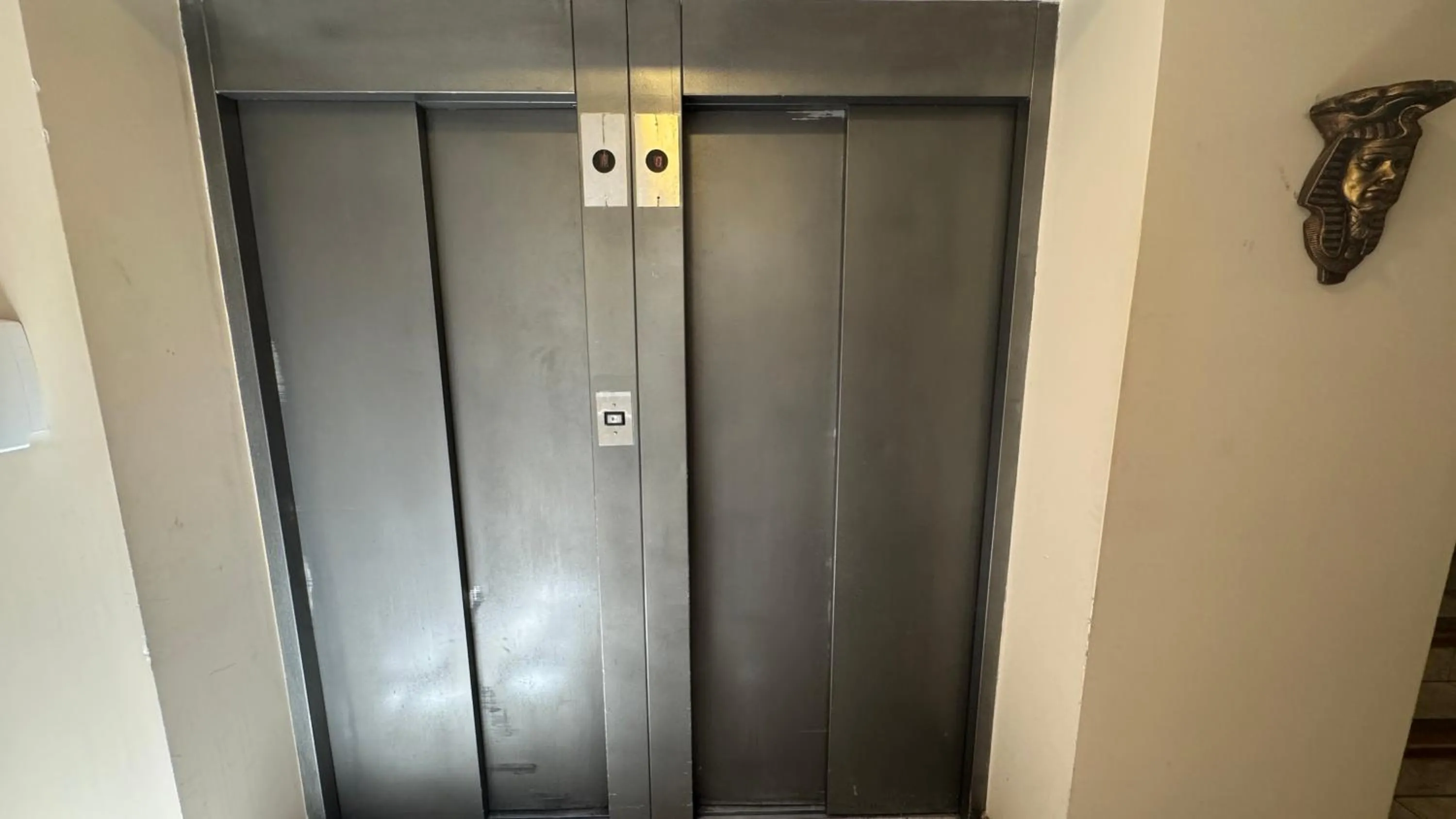 elevator in Wilson Hotel