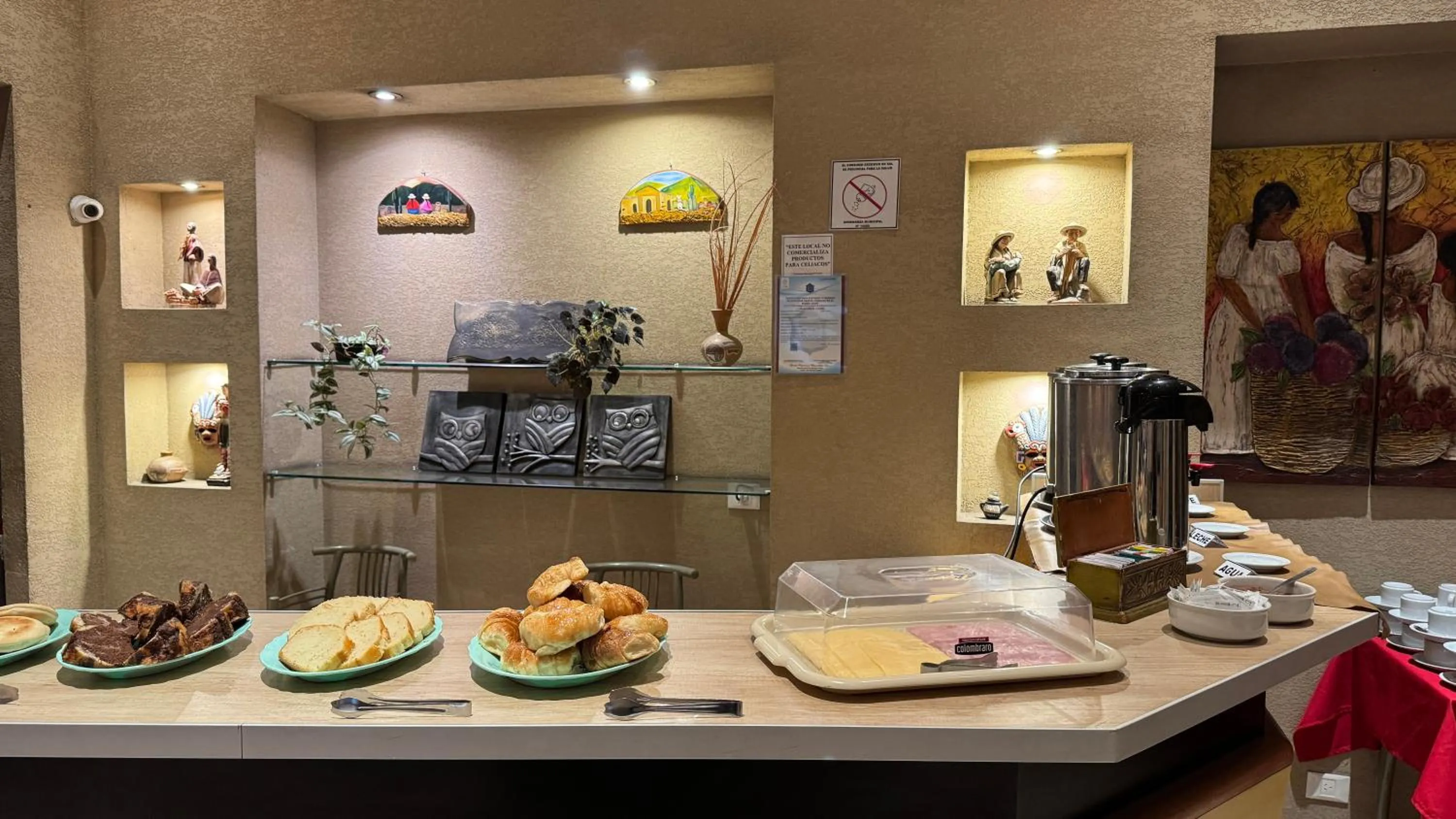 Breakfast in Wilson Hotel