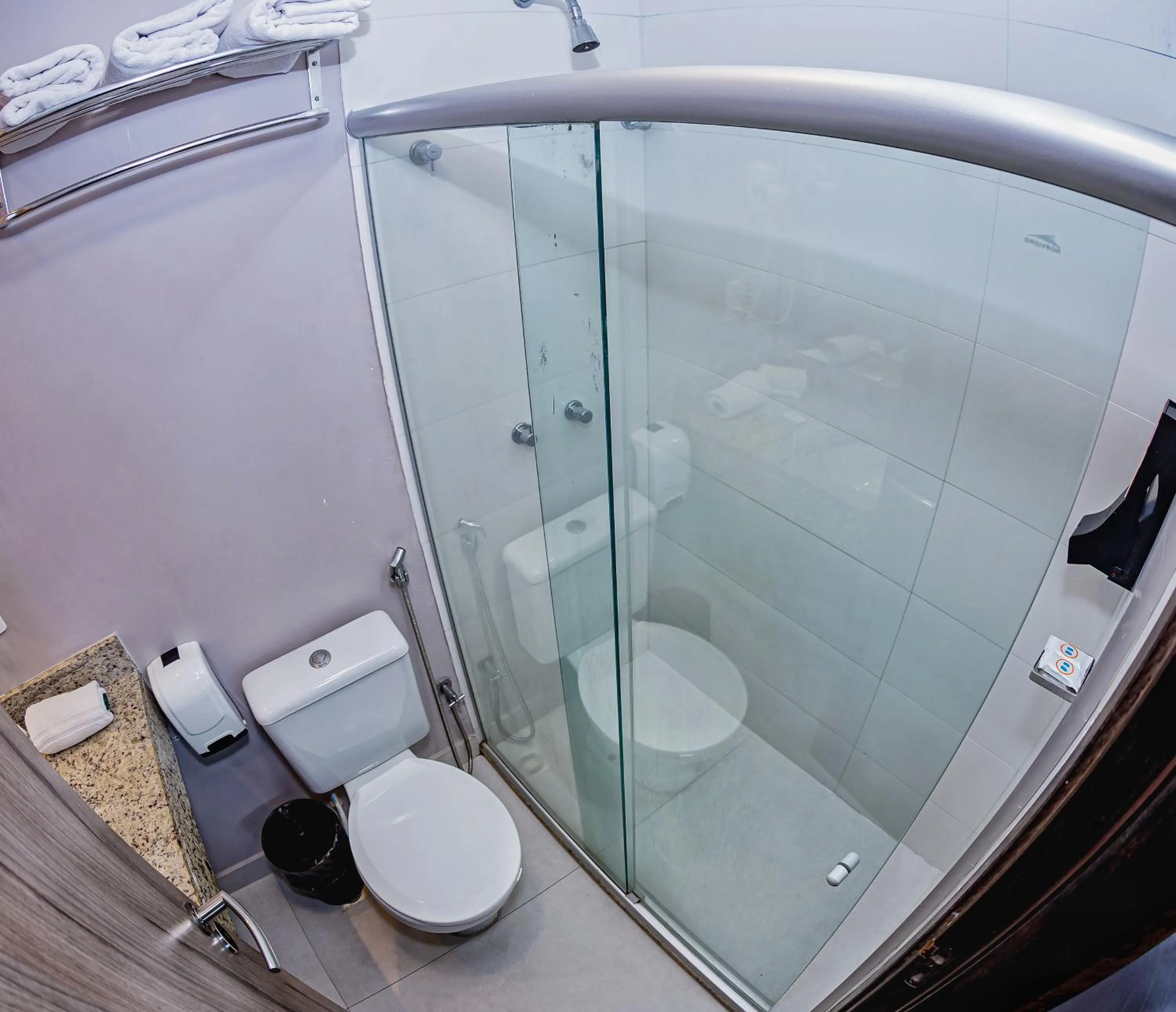 Shower in B Hotel Salvador