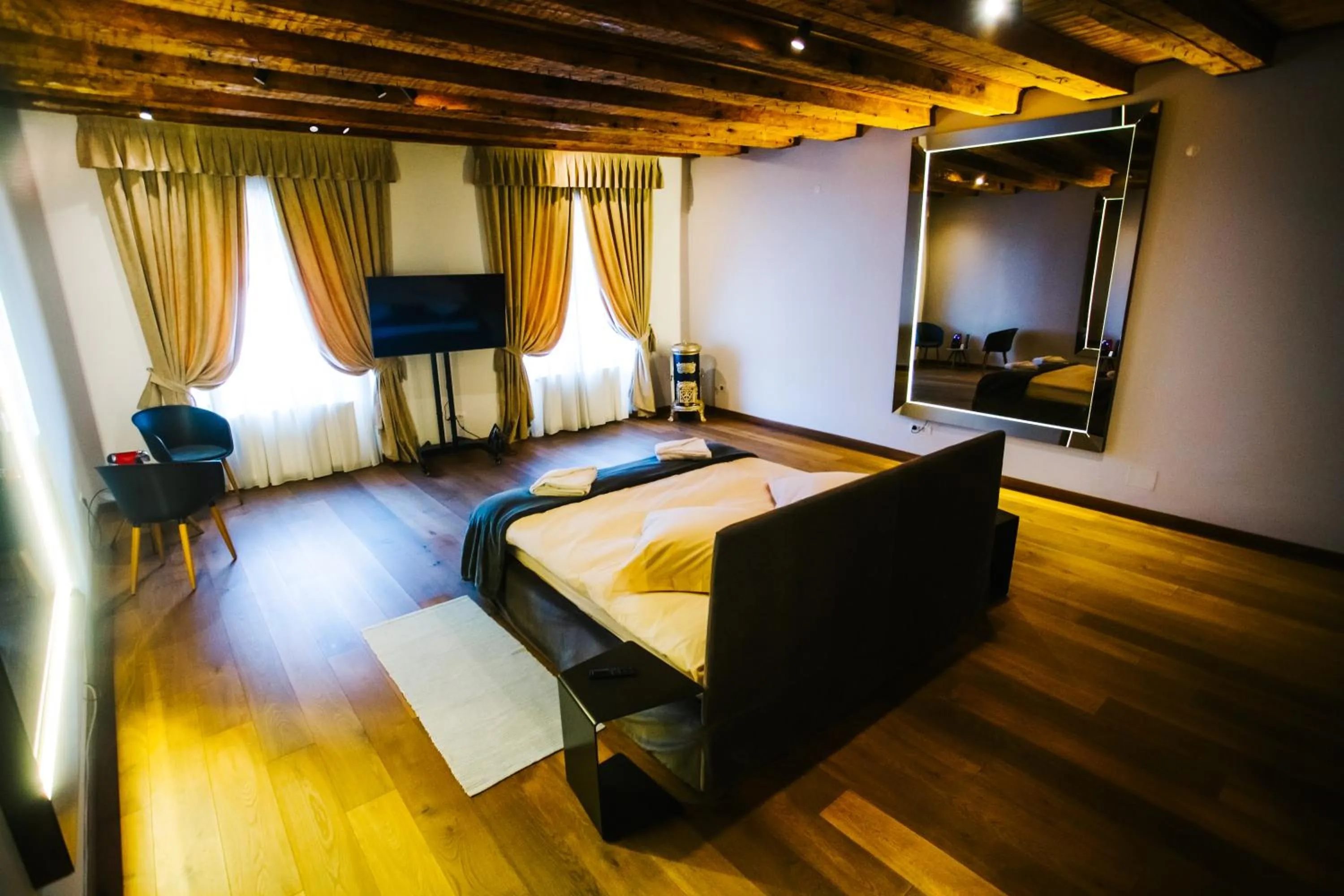 Bed in Casa Albert Boutique & Restaurant