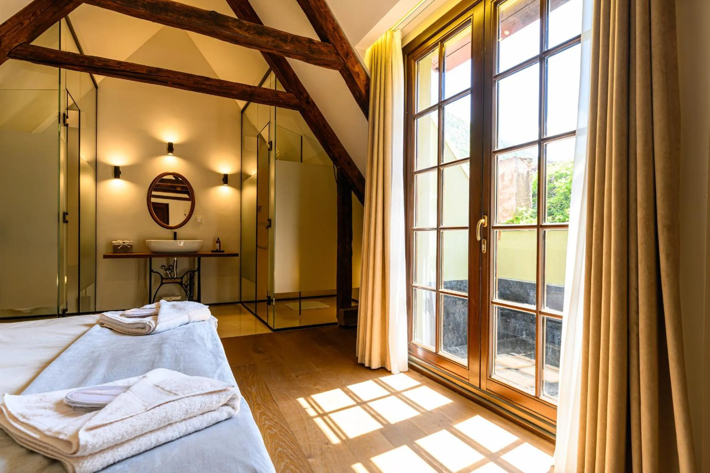 Bed in Casa Albert Boutique & Restaurant