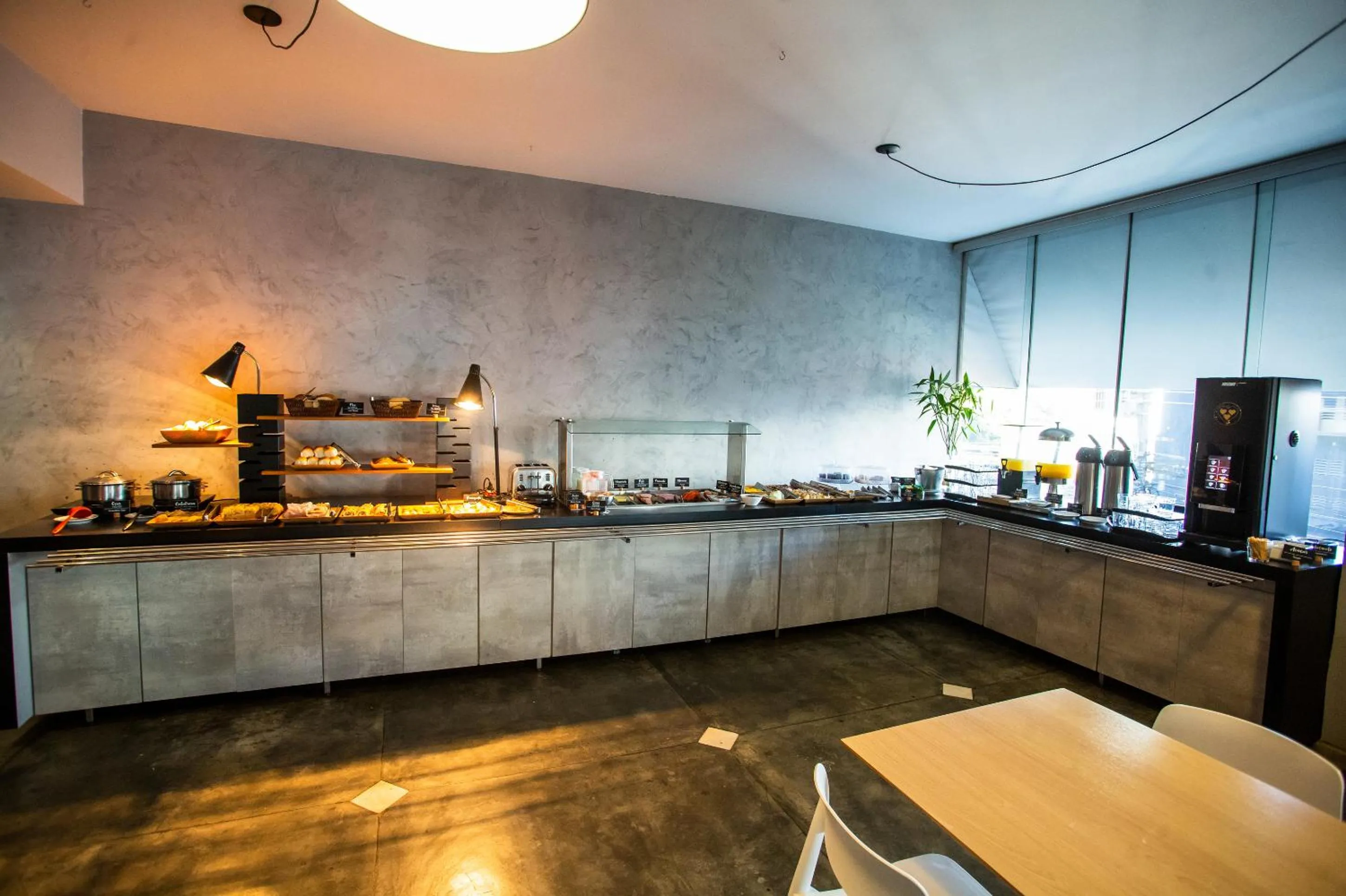 Buffet breakfast in B&B HOTEL Uberlândia