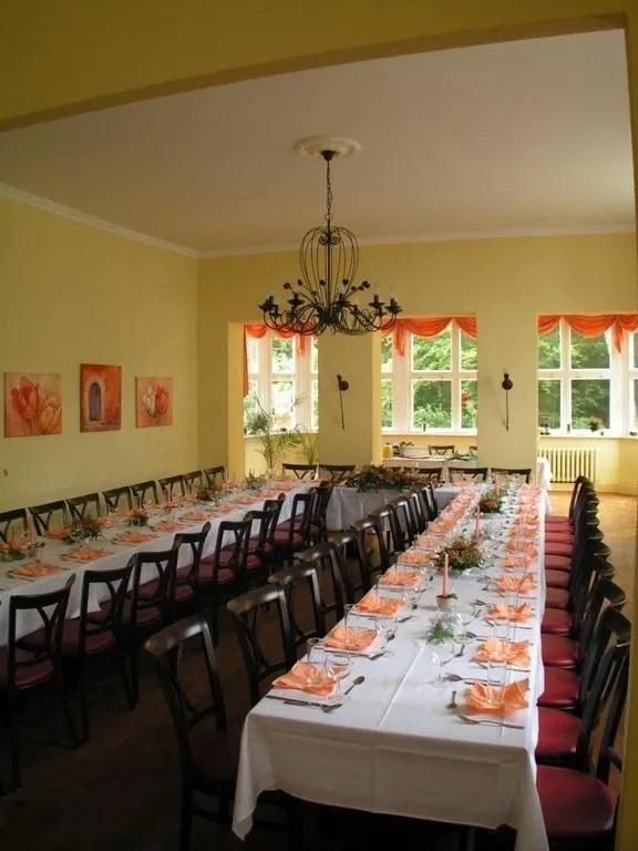 Restaurant/places to eat in Hotel Störtebeker