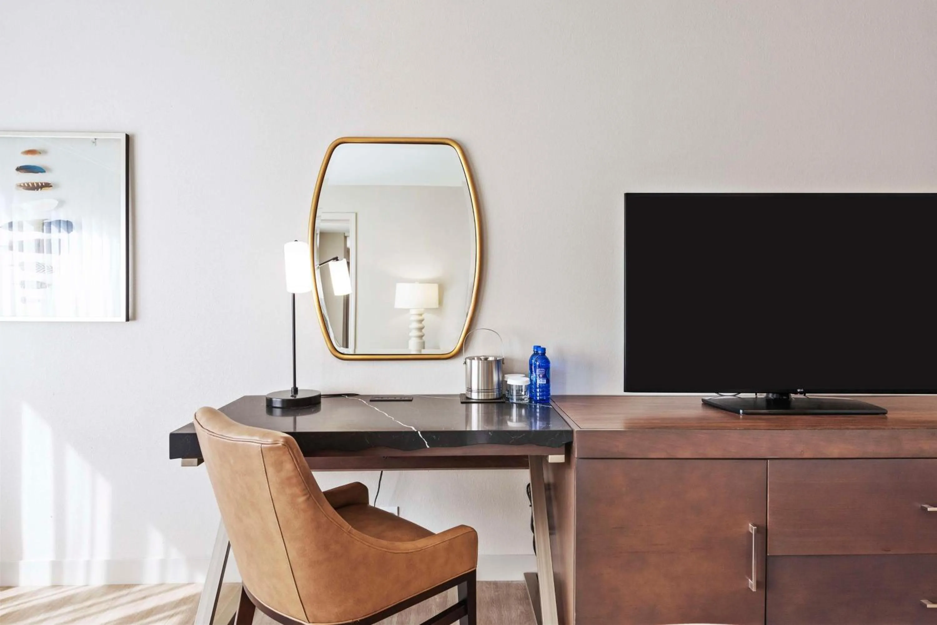 Bedroom in DoubleTree by Hilton Columbus