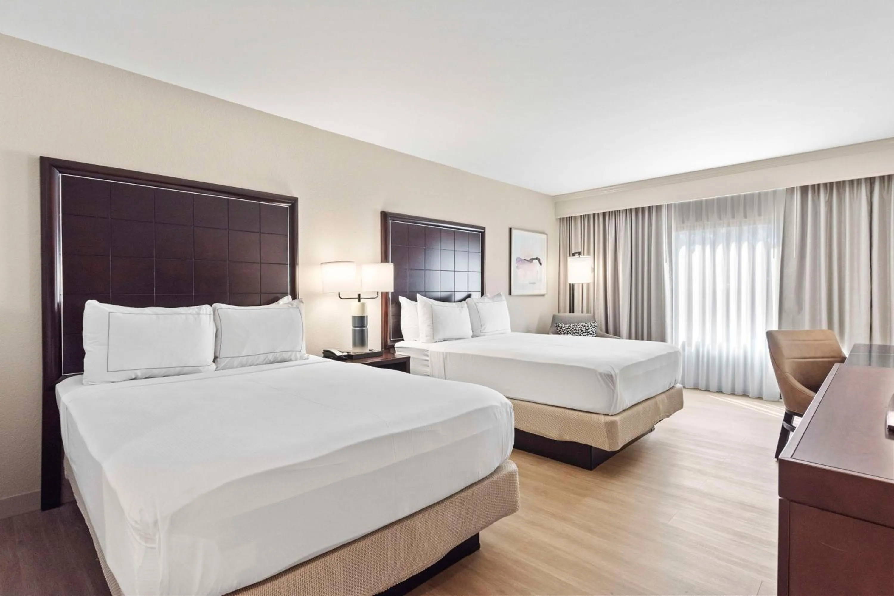 Bed in DoubleTree by Hilton Columbus