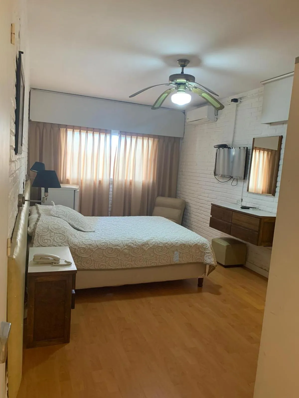 Bed in Punta del Este Shelton Hotel