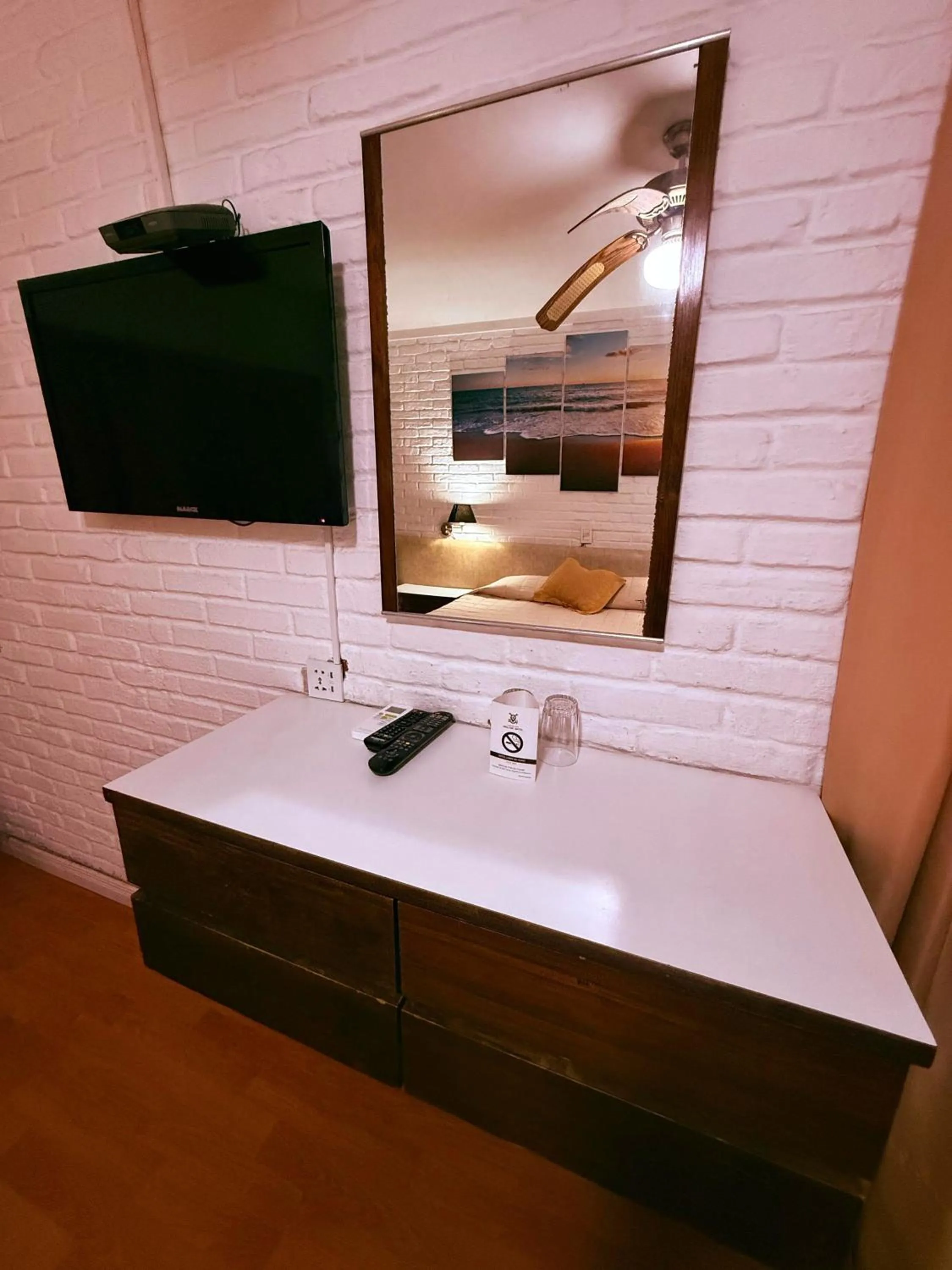 TV and multimedia in Punta del Este Shelton Hotel