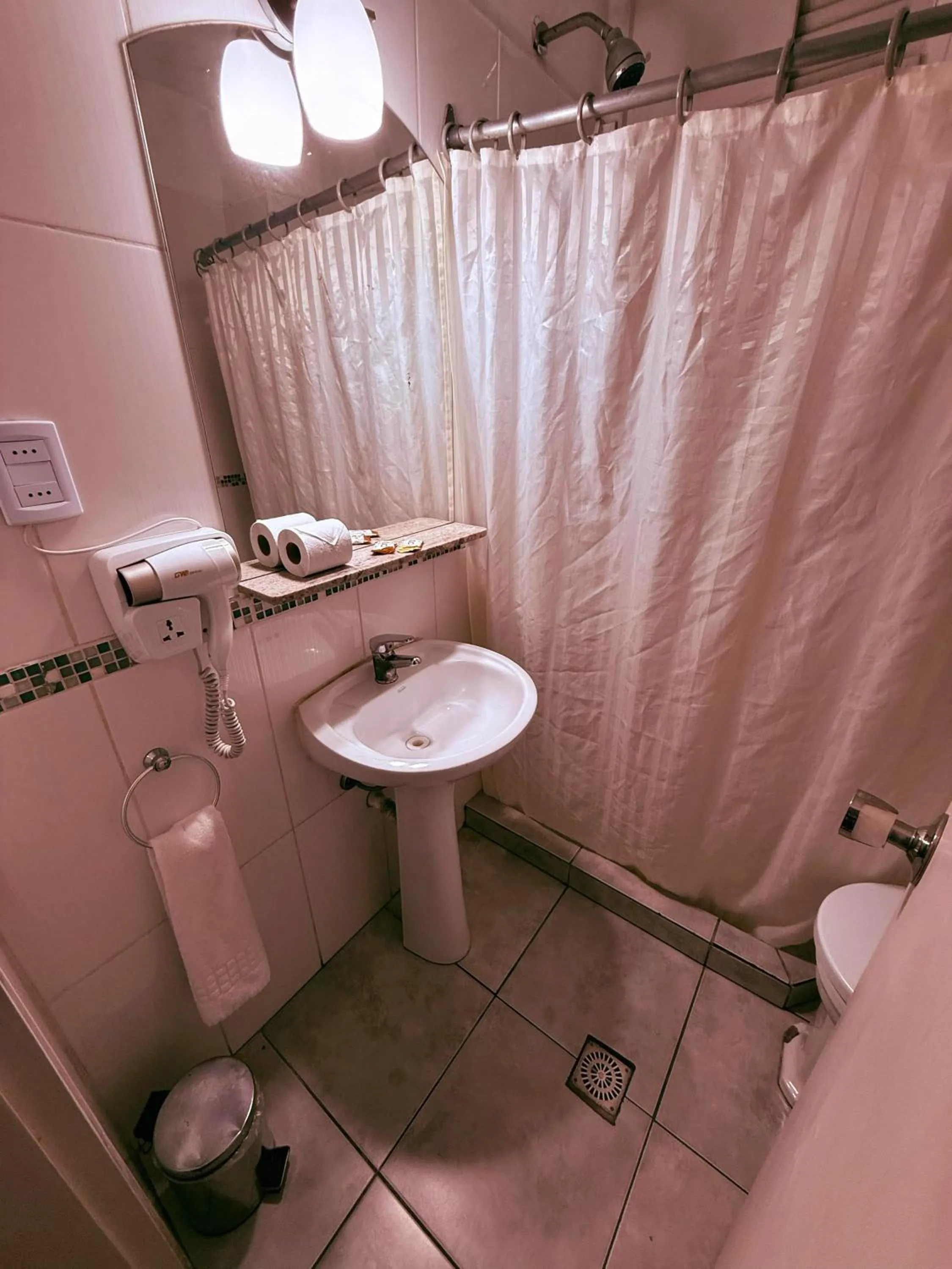 Shower in Punta del Este Shelton Hotel