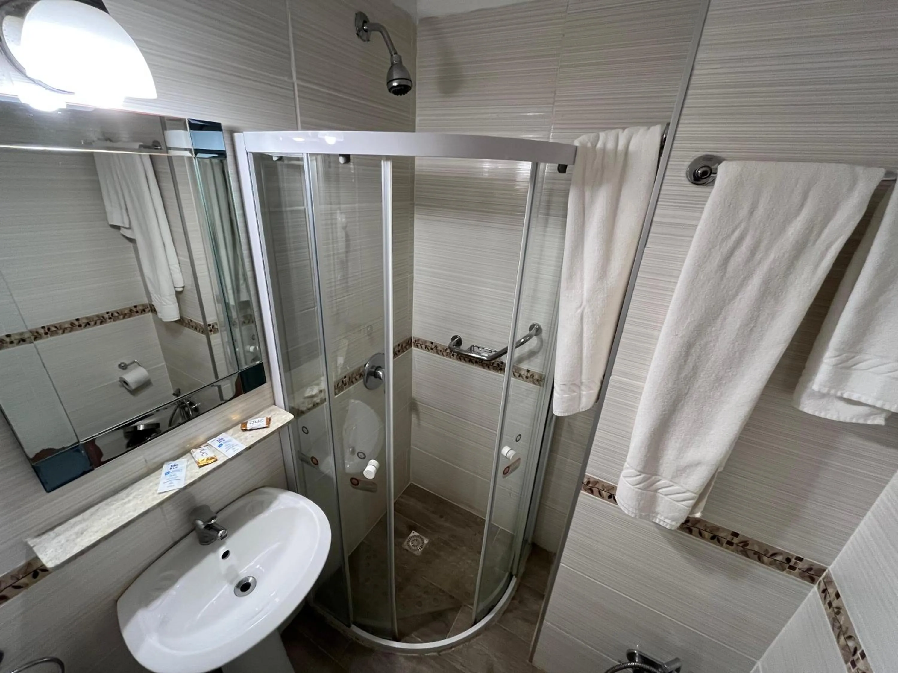 Bathroom in Punta del Este Shelton Hotel
