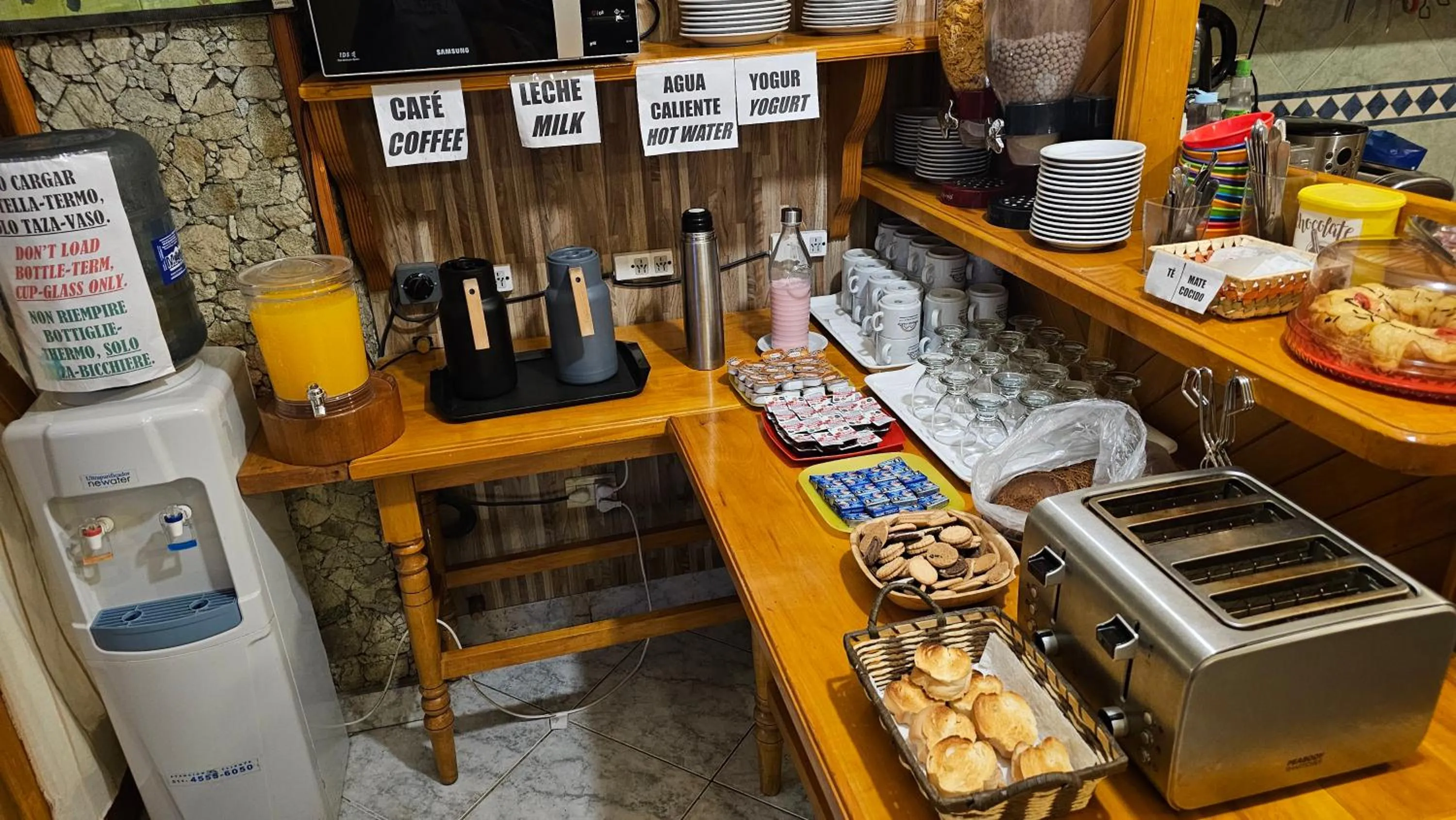 Breakfast in Hosteria Chalp