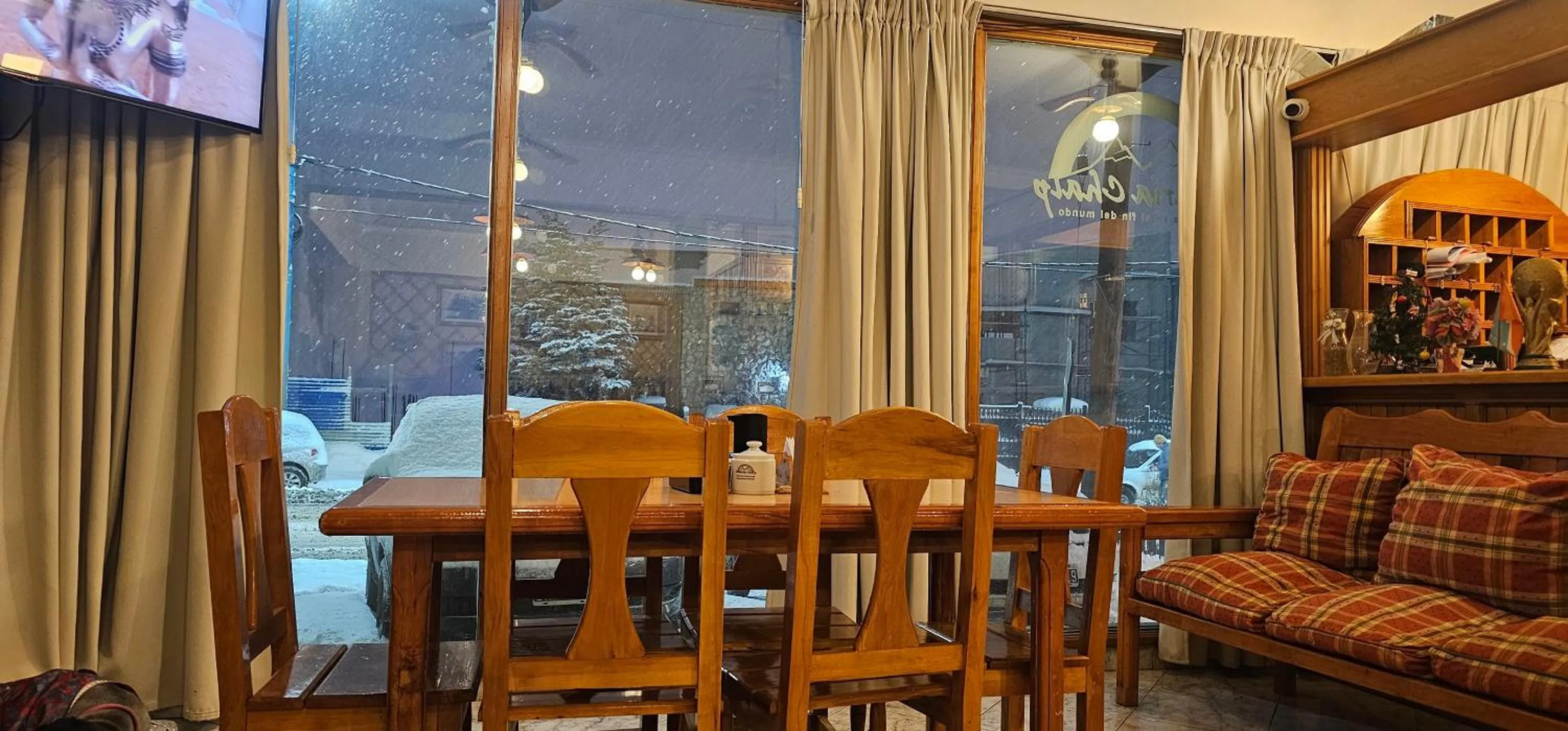 Breakfast in Hosteria Chalp