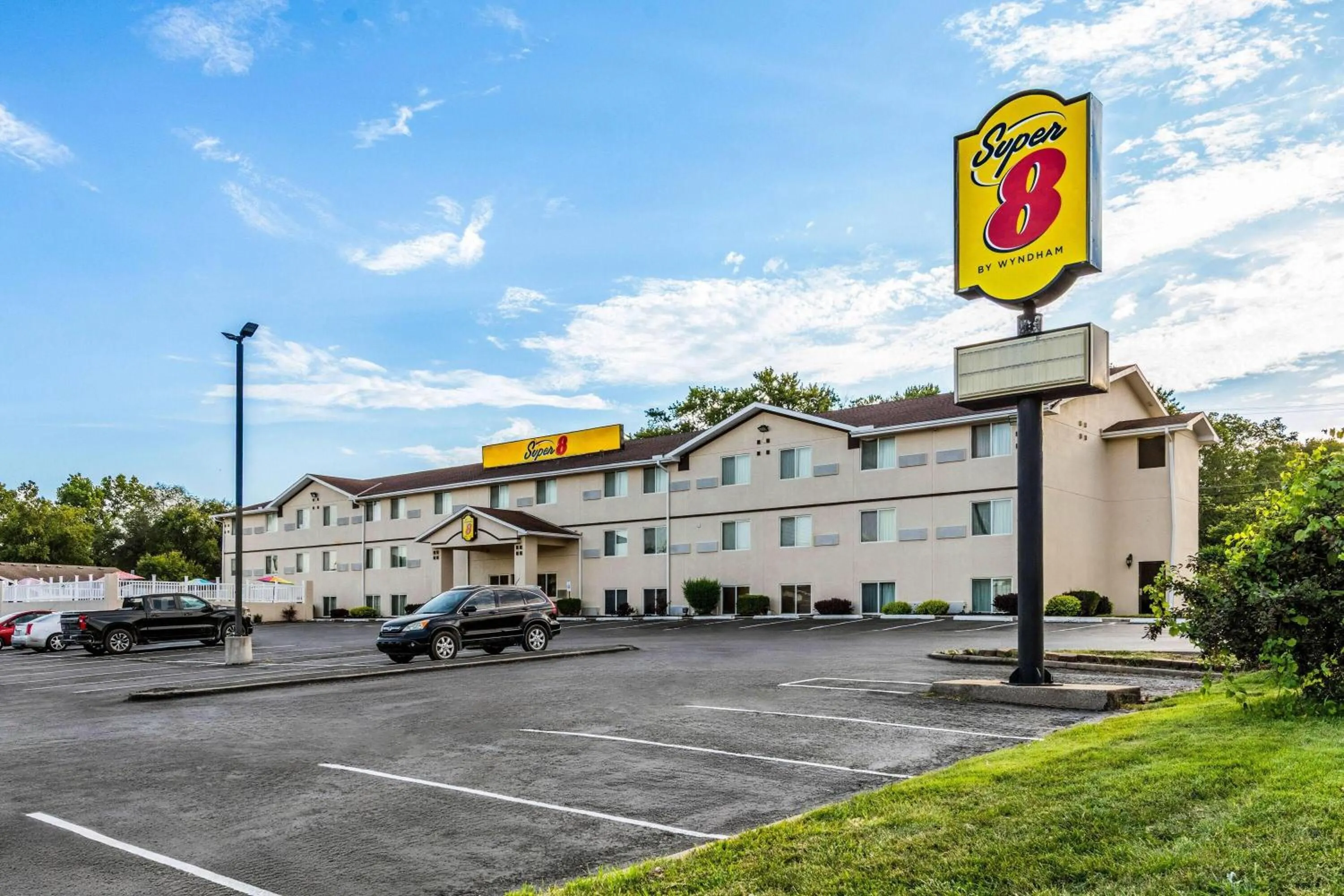 Property building in Super 8 by Wyndham Independence Kansas City
