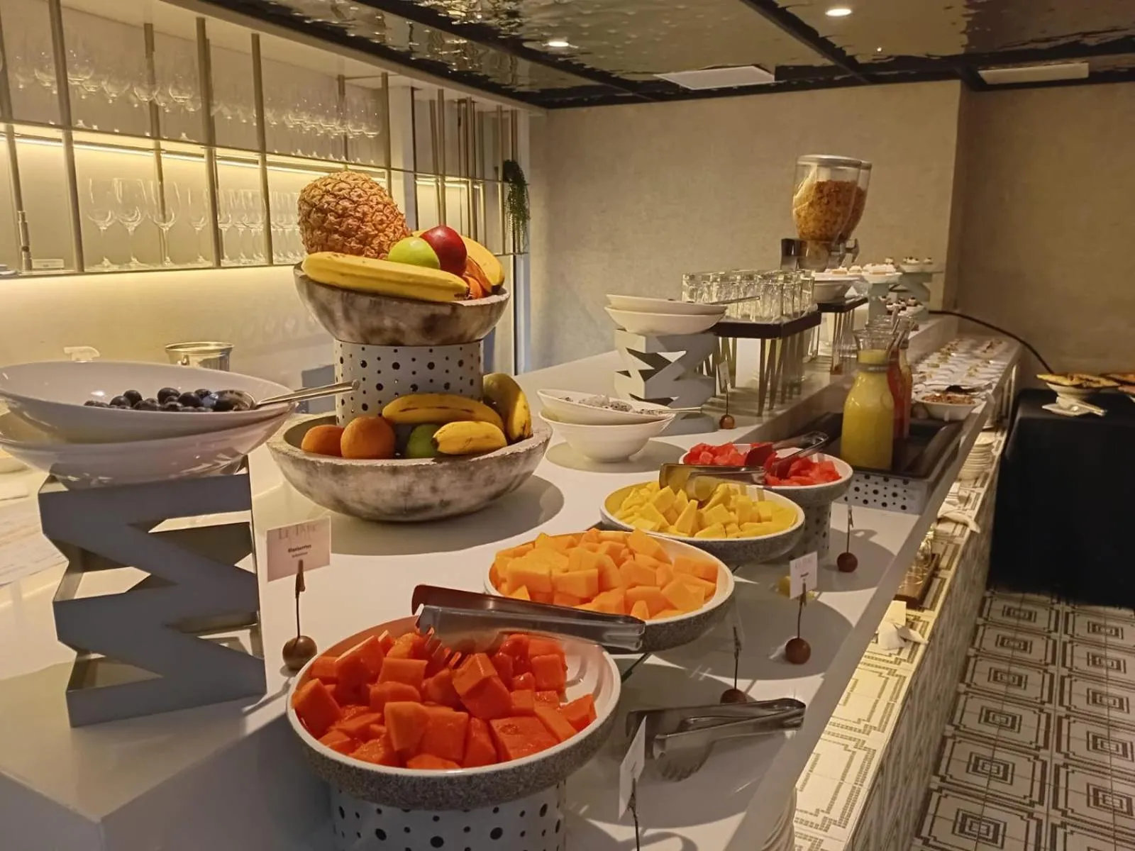 Buffet breakfast in Le Parc Hotel, Beyond Stars