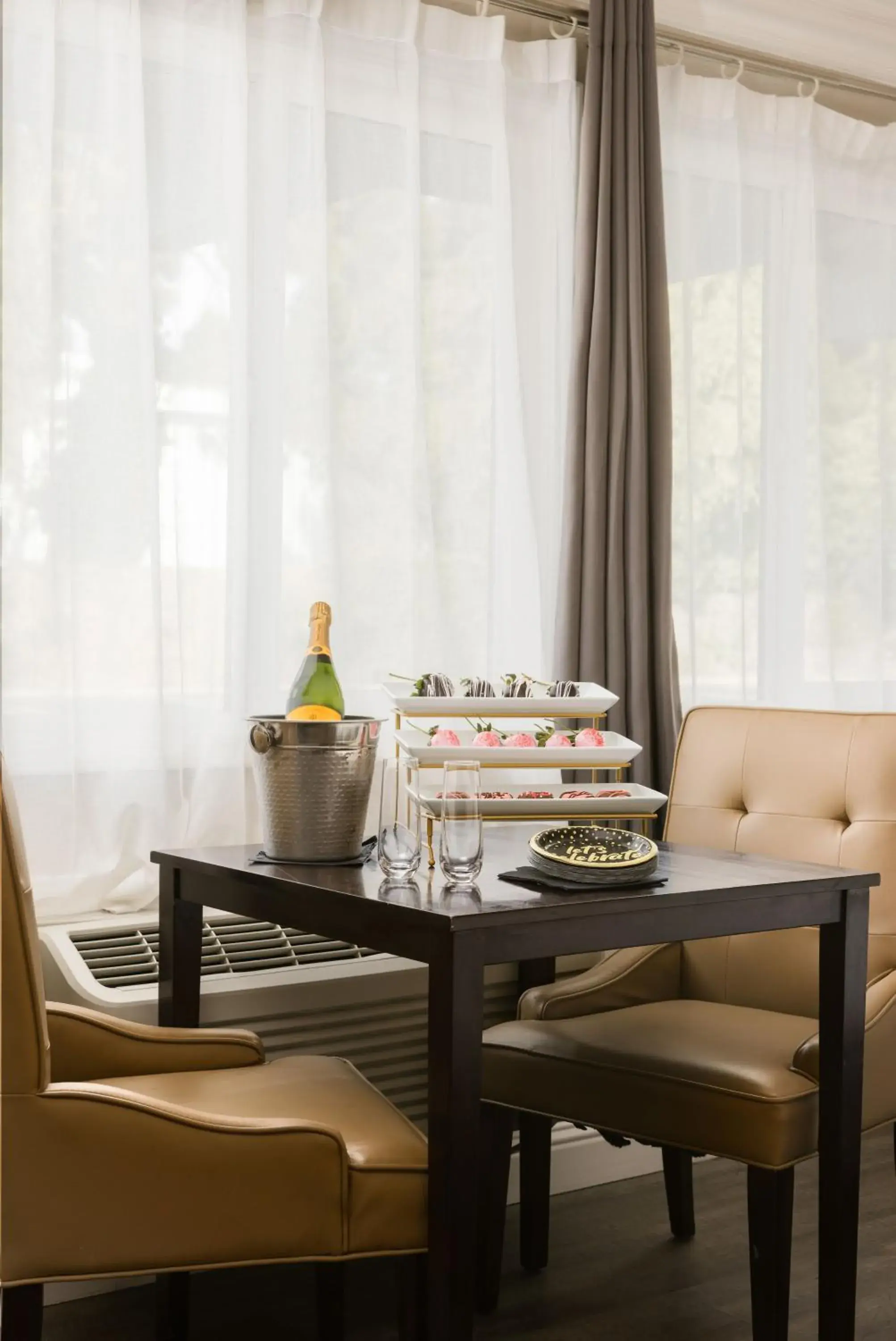 Deluxe King Room in Inn at Highway 1 Deluxe King Room in Inn at Highway 1