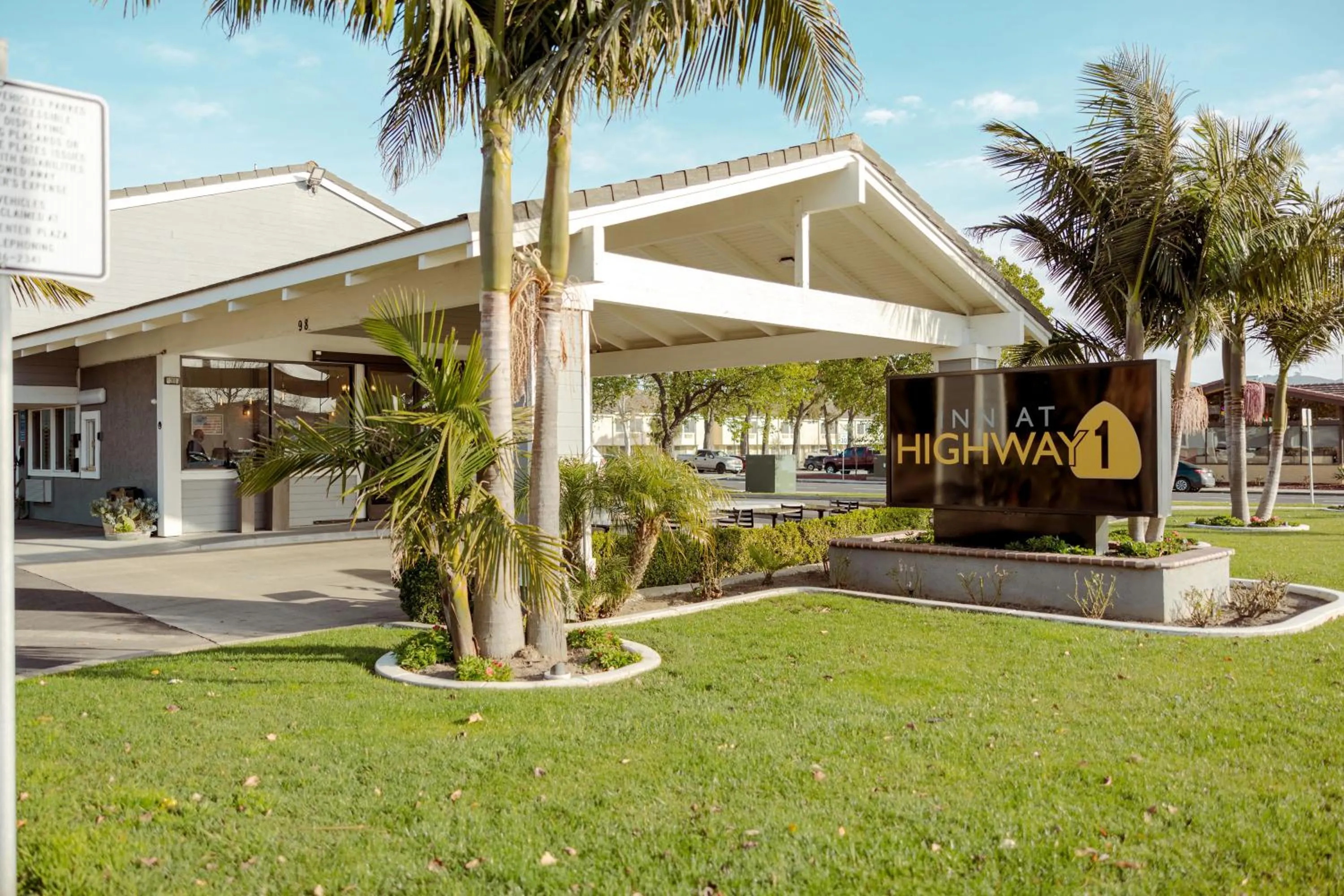 Property building in Inn at Highway 1