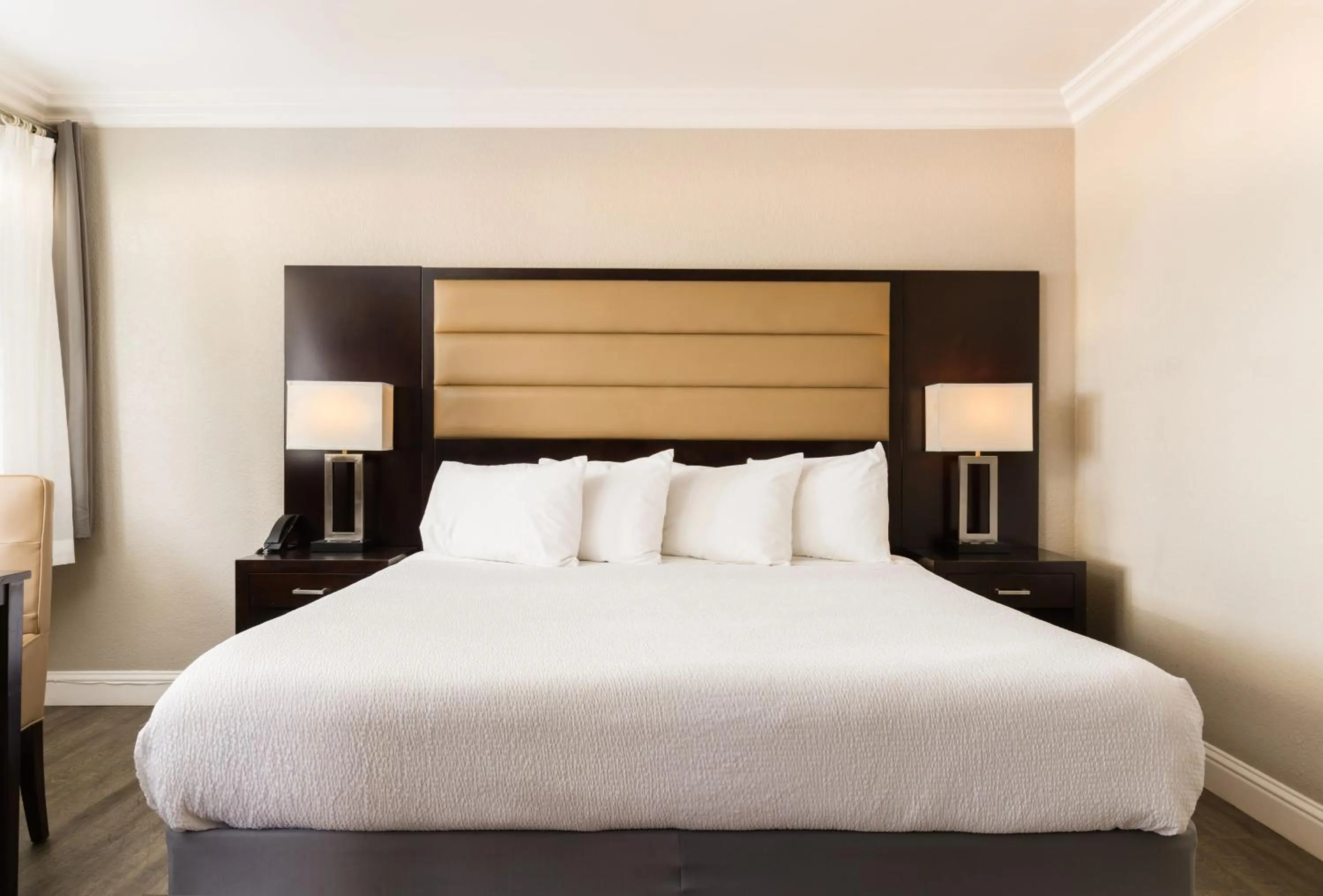 Bed in Inn at Highway 1