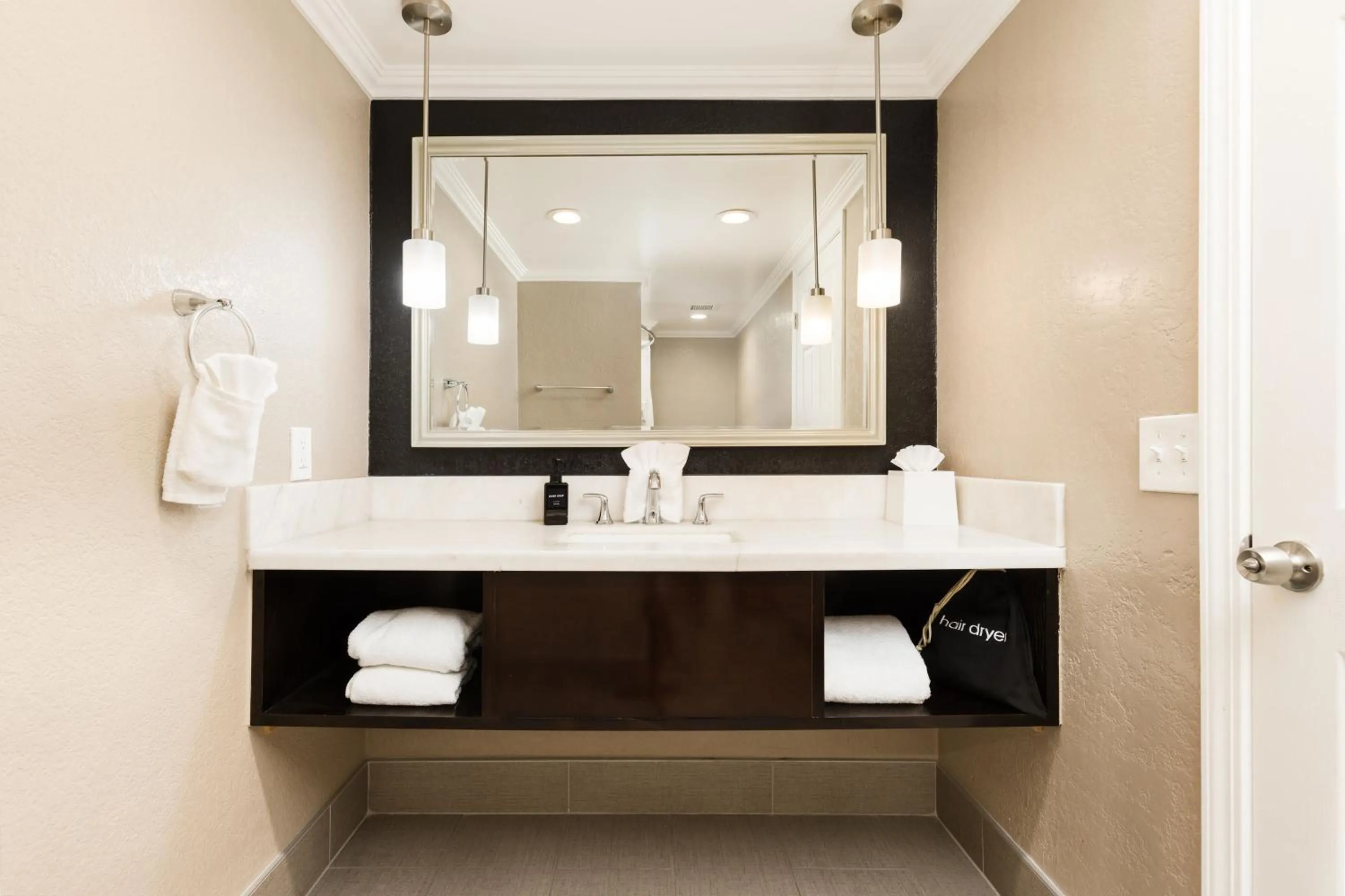 Bathroom in Inn at Highway 1