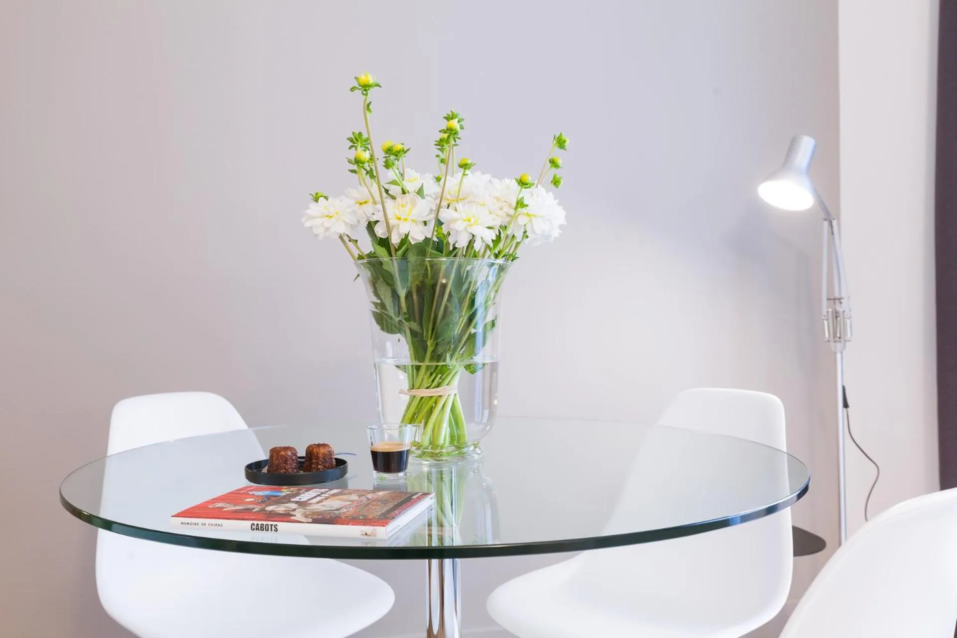 Communal lounge/ TV room in T2 bis luxe hyper centre piscine