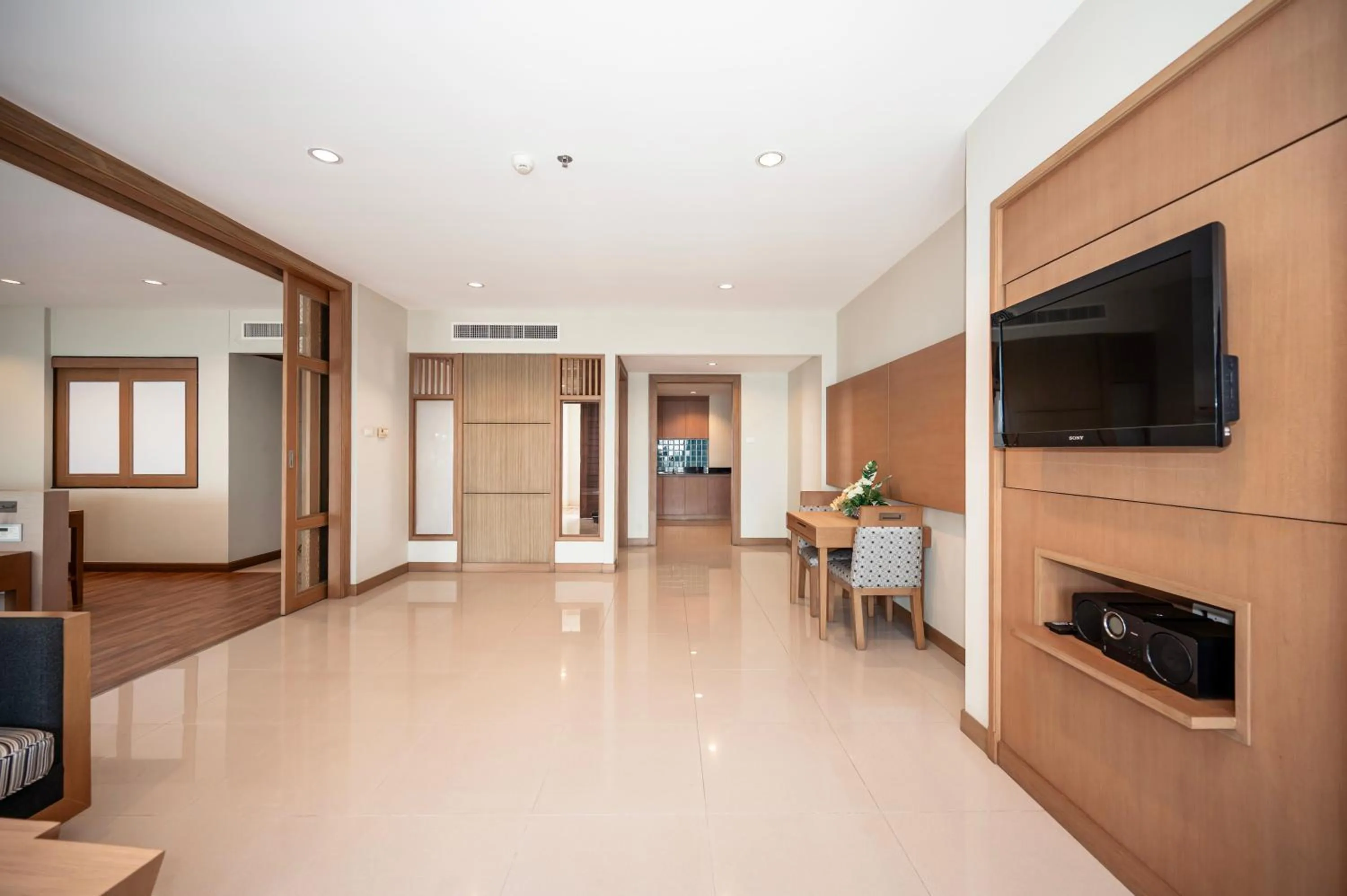 Living room in The Heritage Pattaya Beachfront Resort