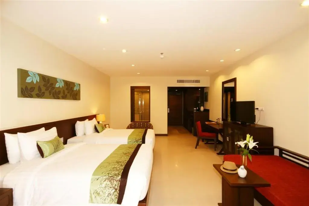Deluxe Twin Room in The Heritage Pattaya Beachfront Resort Deluxe Twin Room in The Heritage Pattaya Beachfront Resort